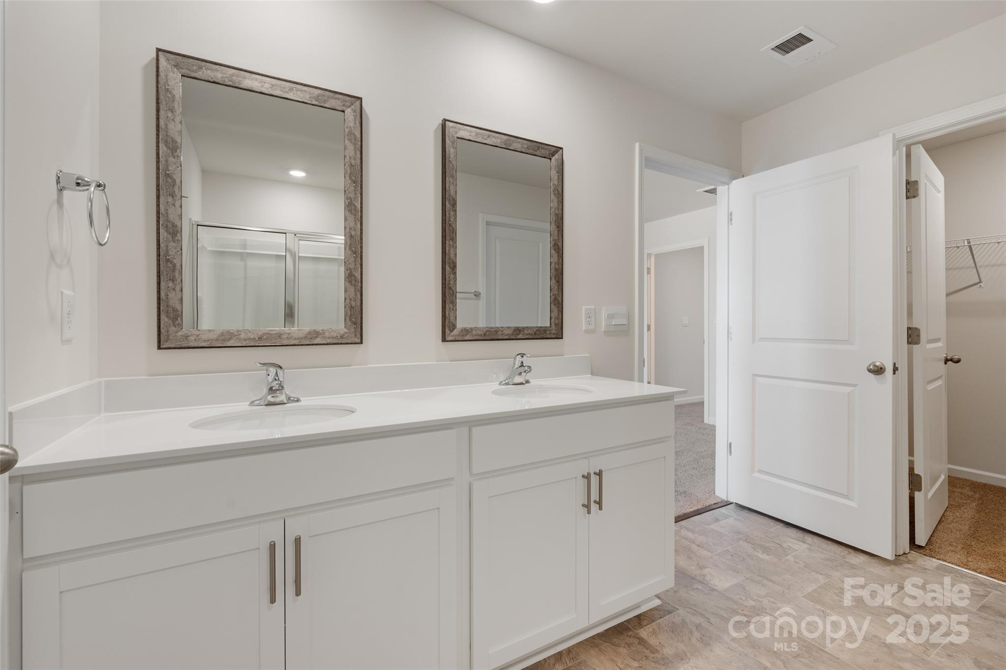 123 Creekwalk Lane Property Photo 15