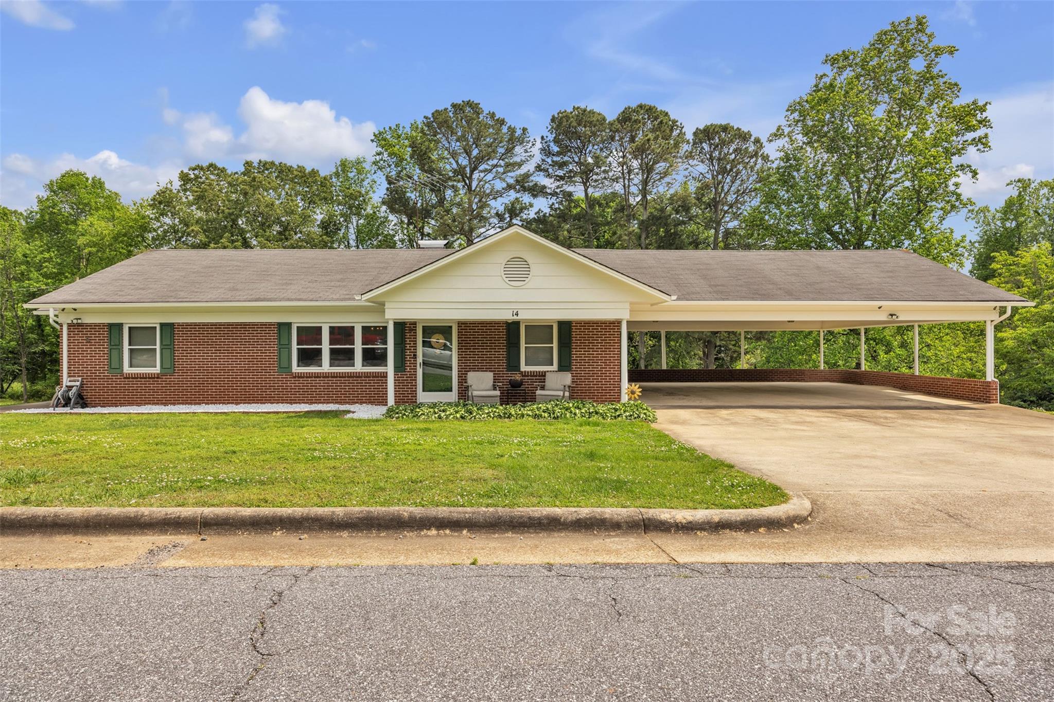 14 Maple Drive Property Photo