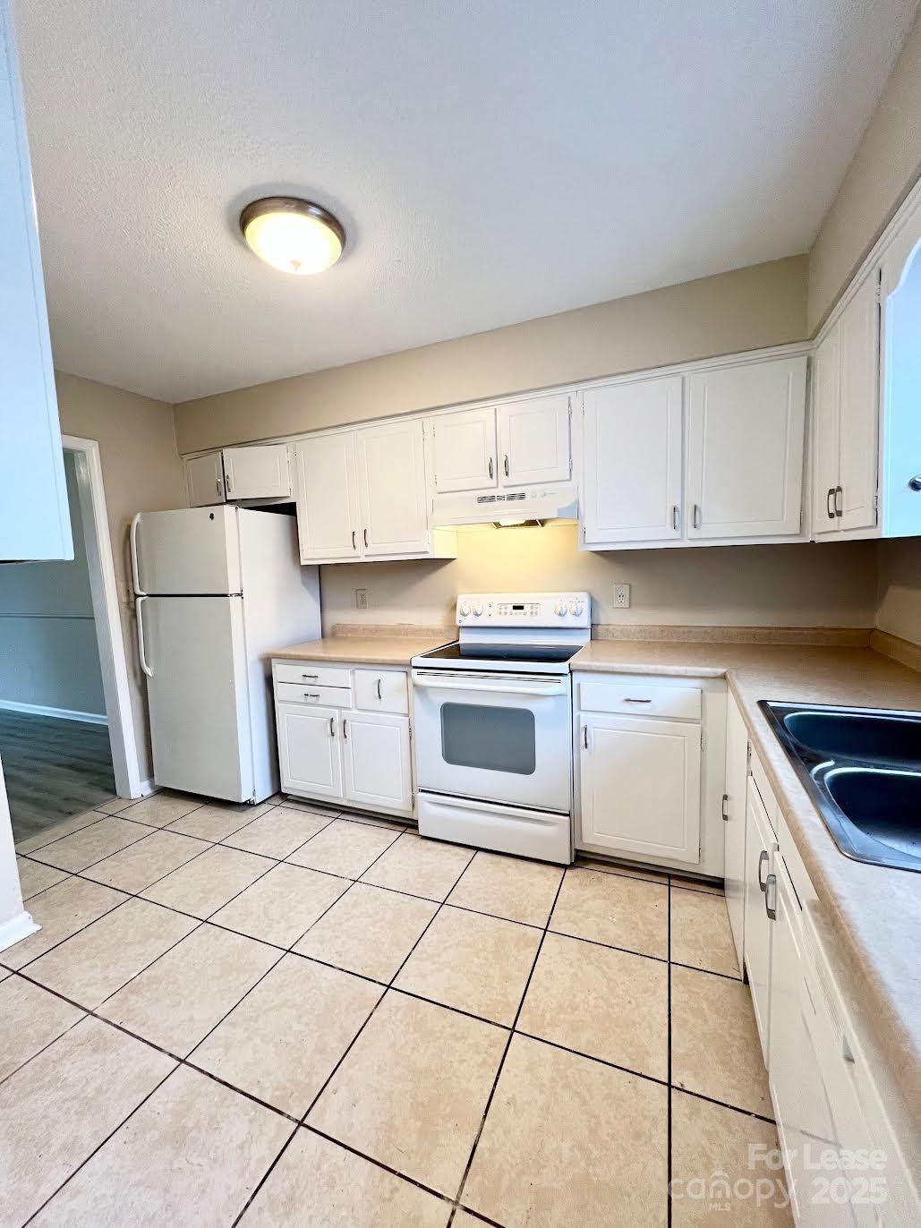 5810 Hunting Ridge Lane C Property Photo