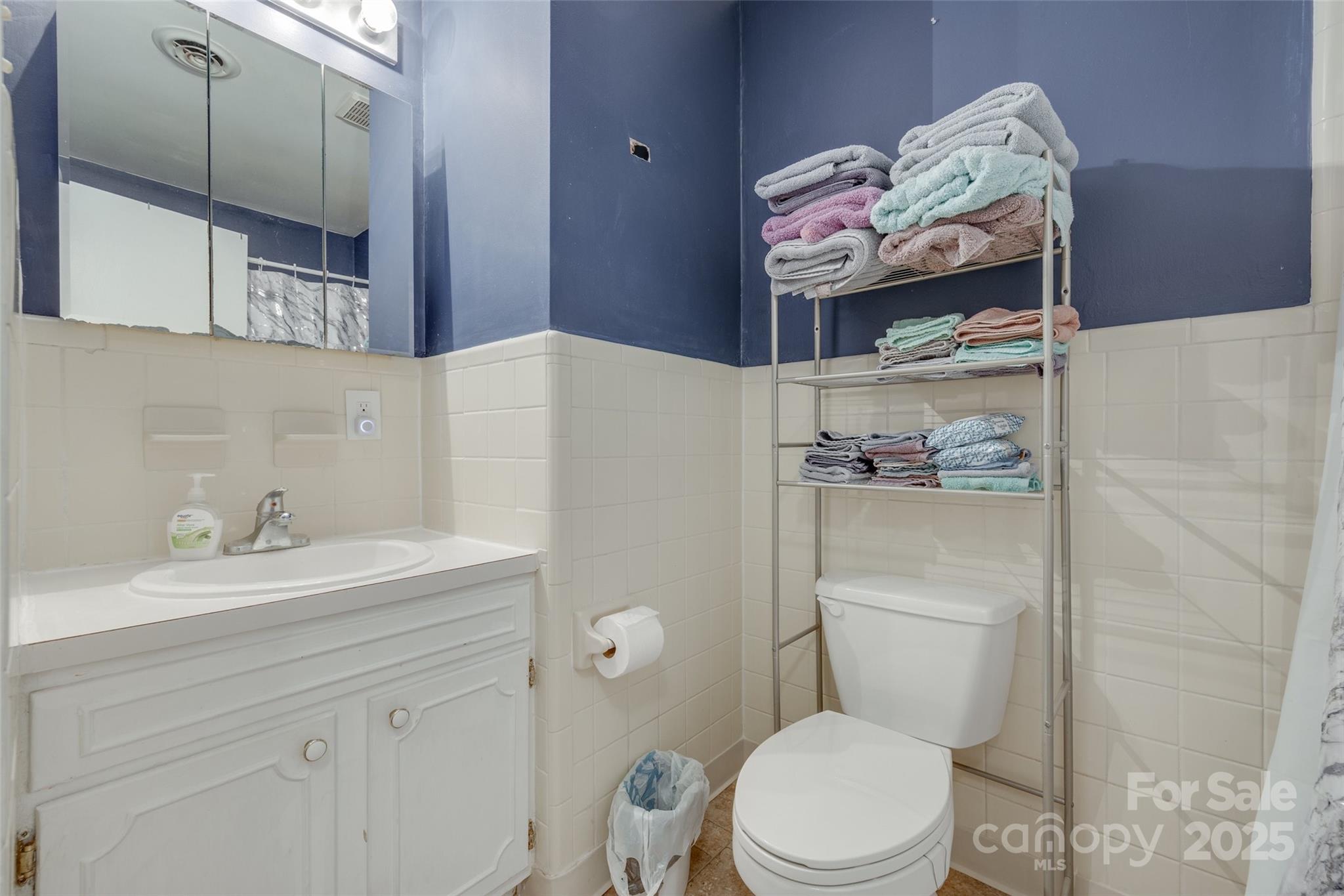 679 Fairforest Road Property Photo 11