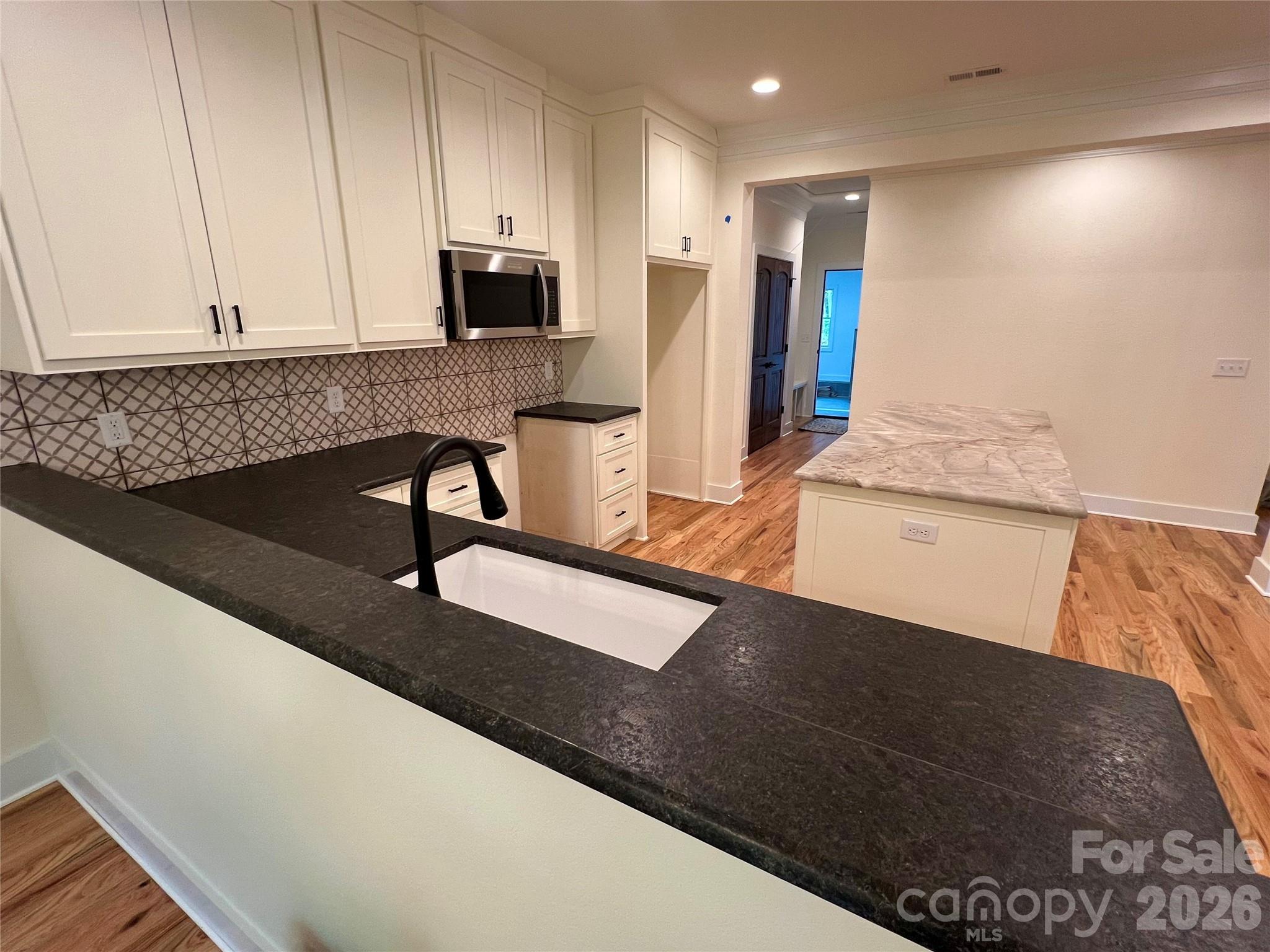 435 Soquili Drive Property Photo 11