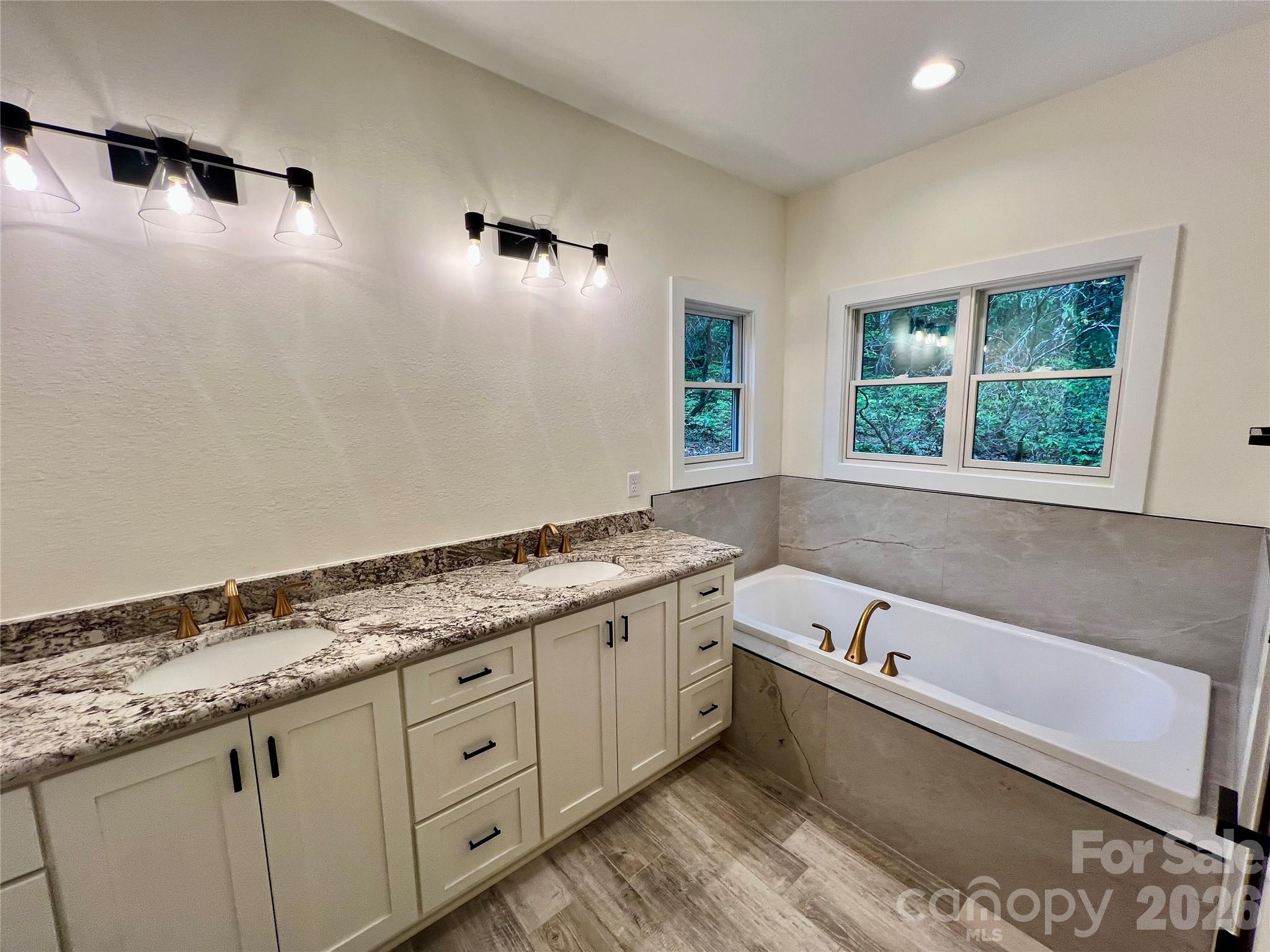 435 Soquili Drive Property Photo 16