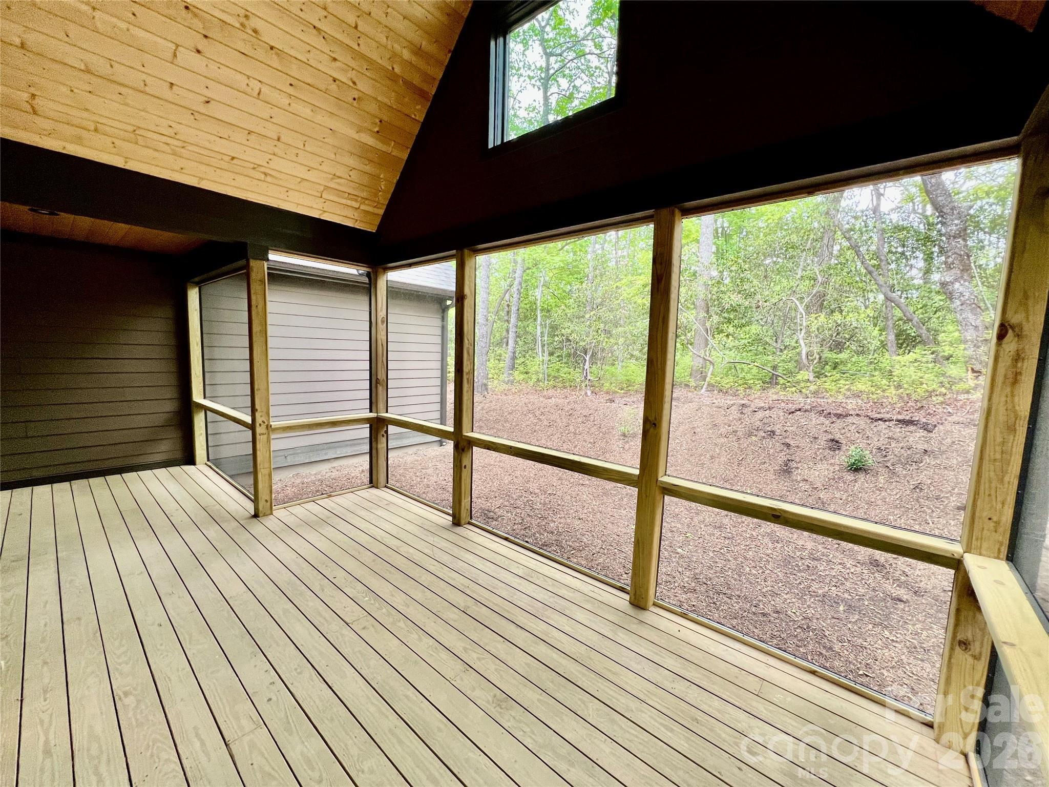 435 Soquili Drive Property Photo 24
