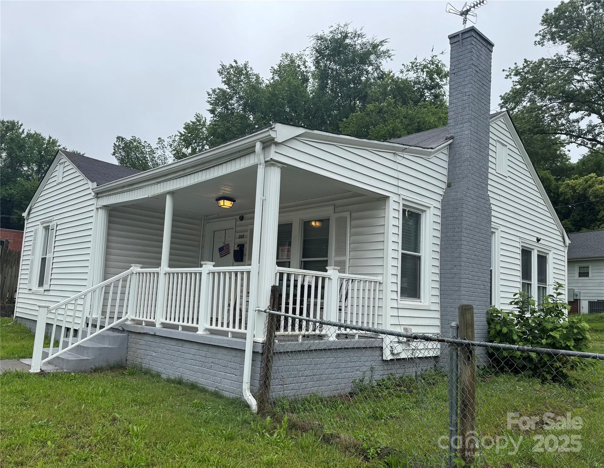 247 E Cabarrus Avenue Property Photo 1