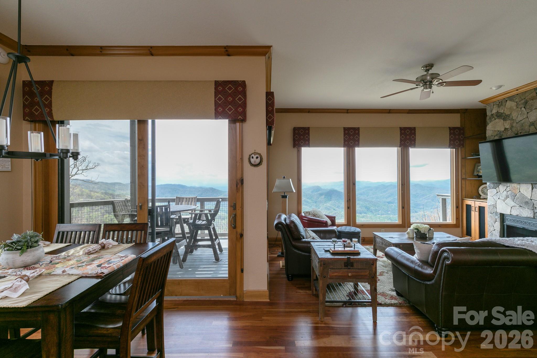 140 Slickrock Road F3 Property Photo 4
