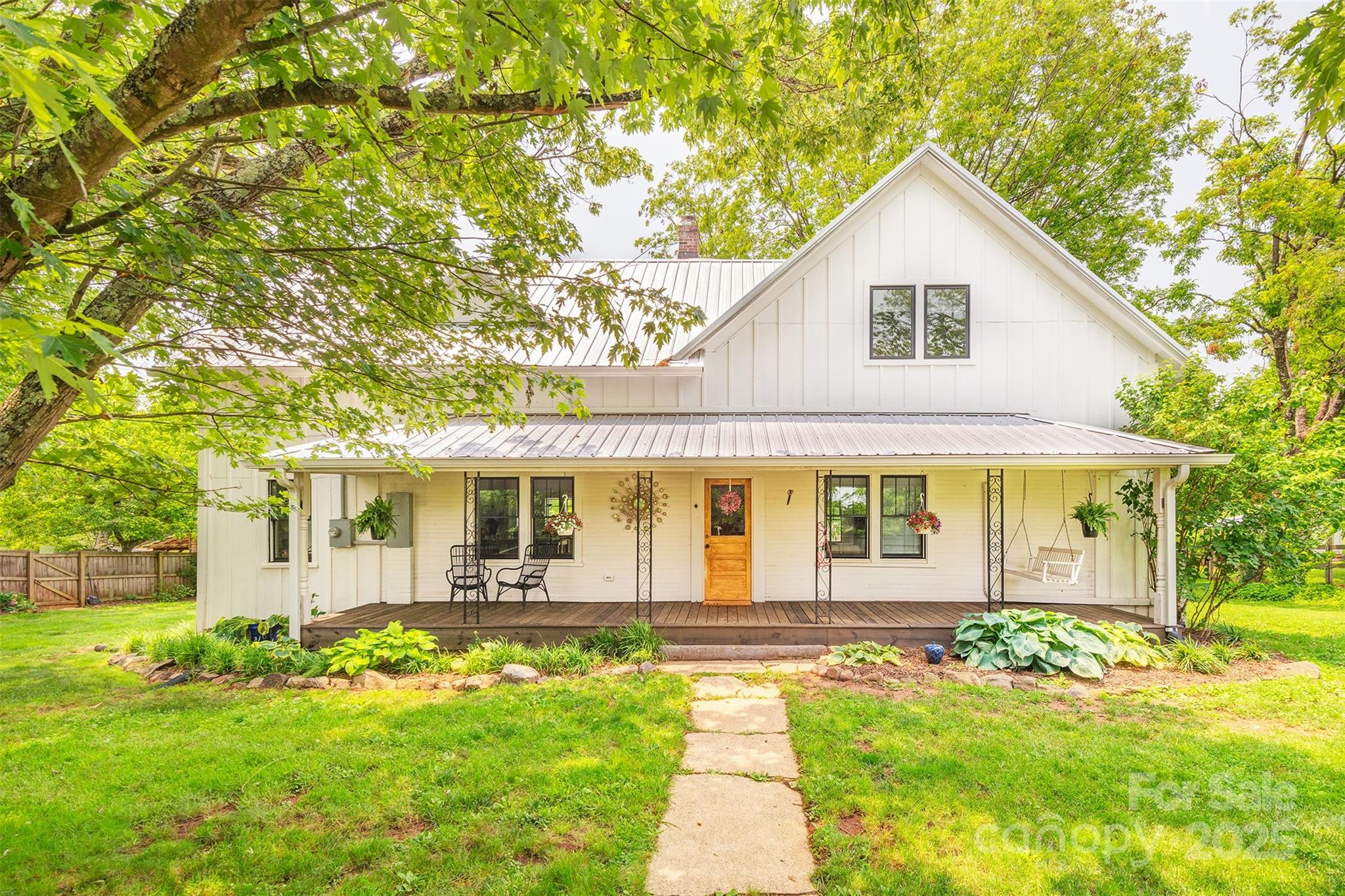 564 Jupiter Road Property Photo