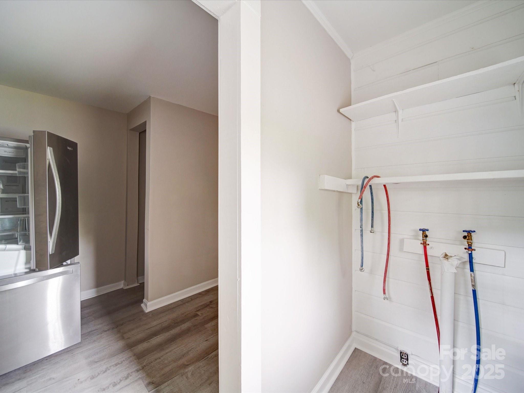 2123 W Sixth Avenue Property Photo 9