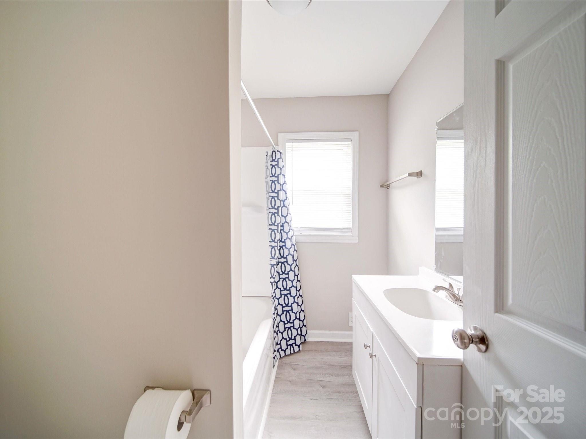 2123 W Sixth Avenue Property Photo 13