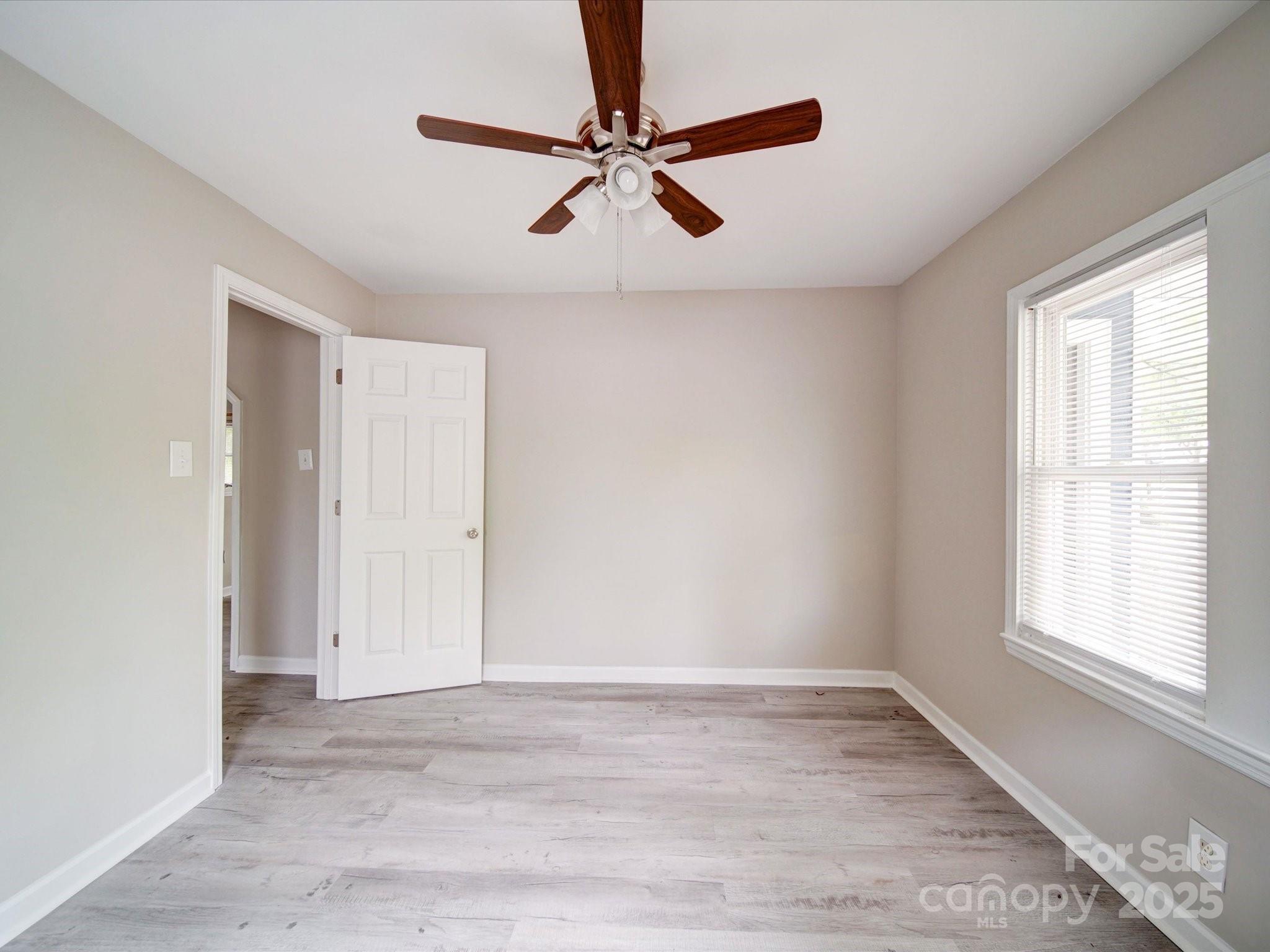 2123 W Sixth Avenue Property Photo 17