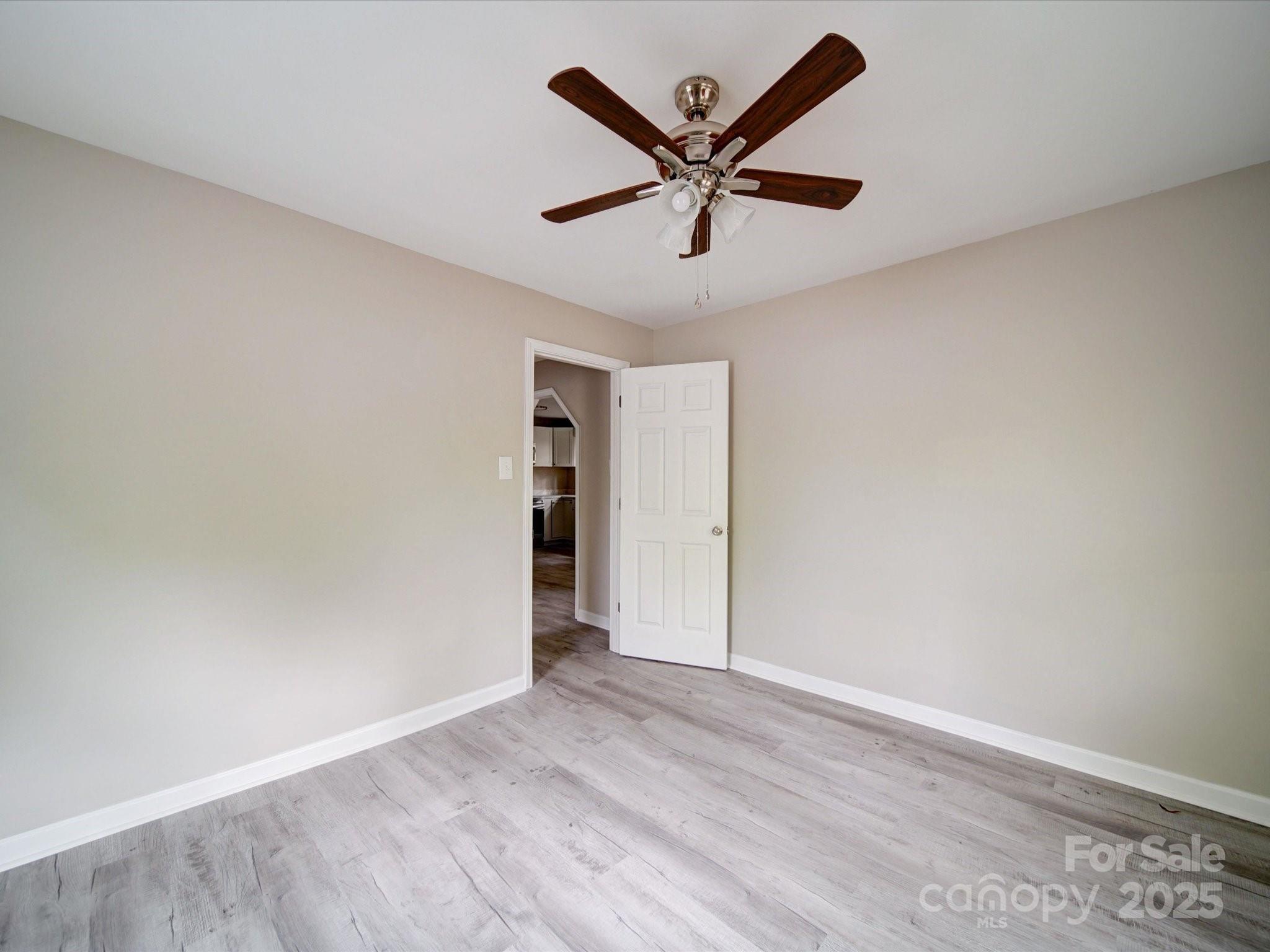 2123 W Sixth Avenue Property Photo 18