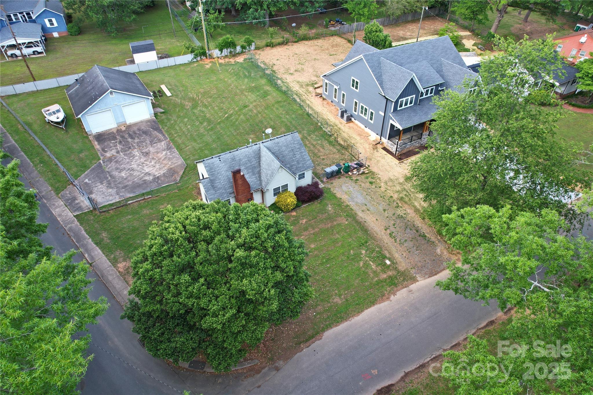 3901 Admiral Avenue Property Photo 5
