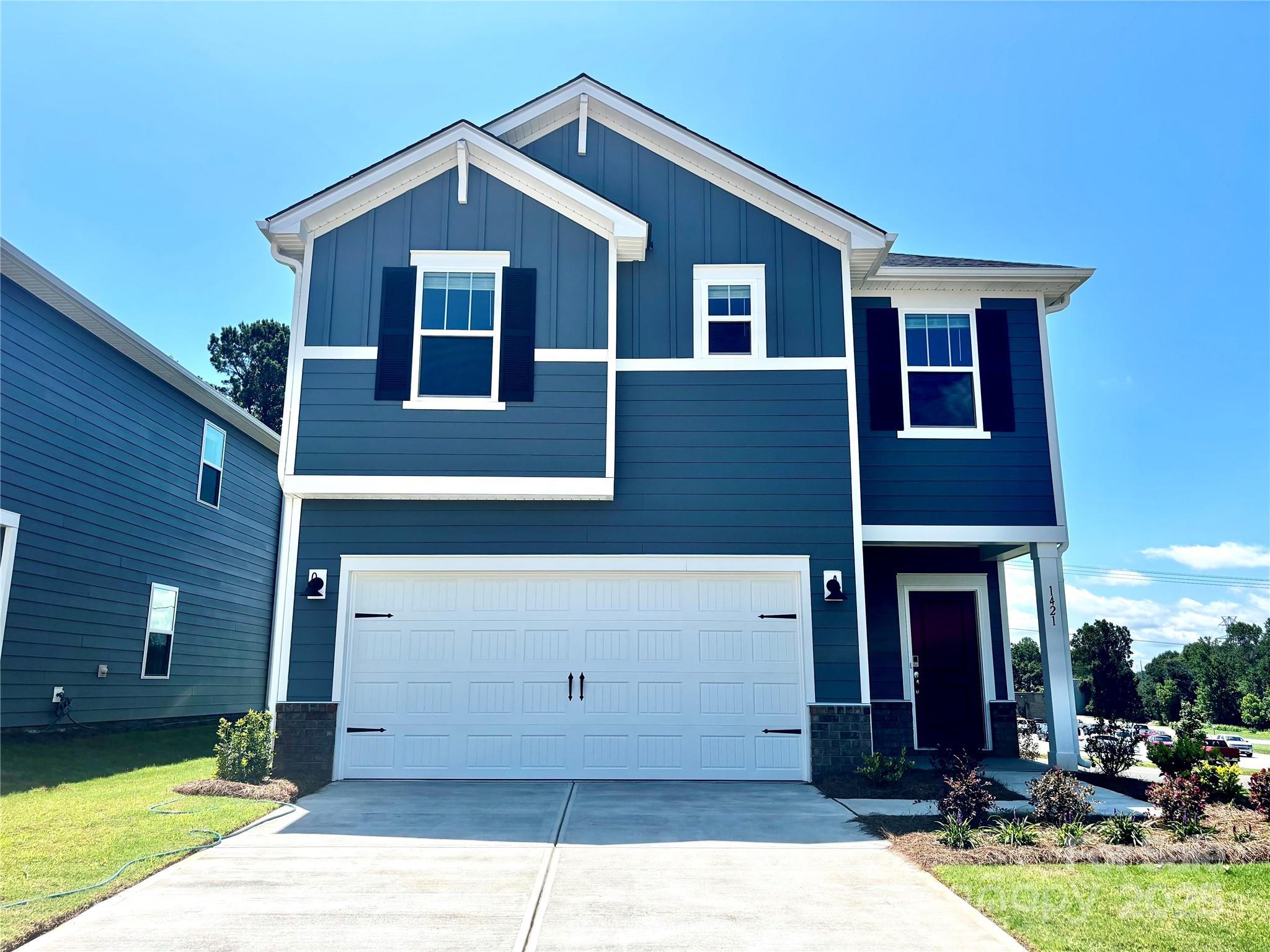 1421 Wildflower Street Property Photo 1