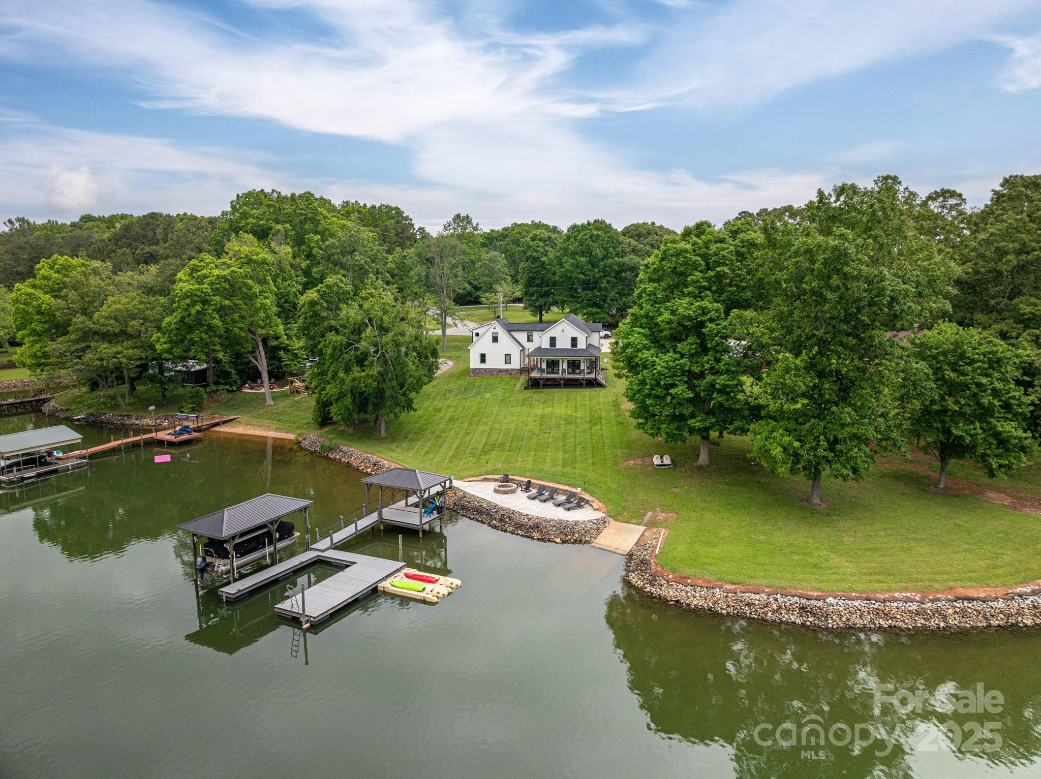 7455 Ivey Drive Property Photo