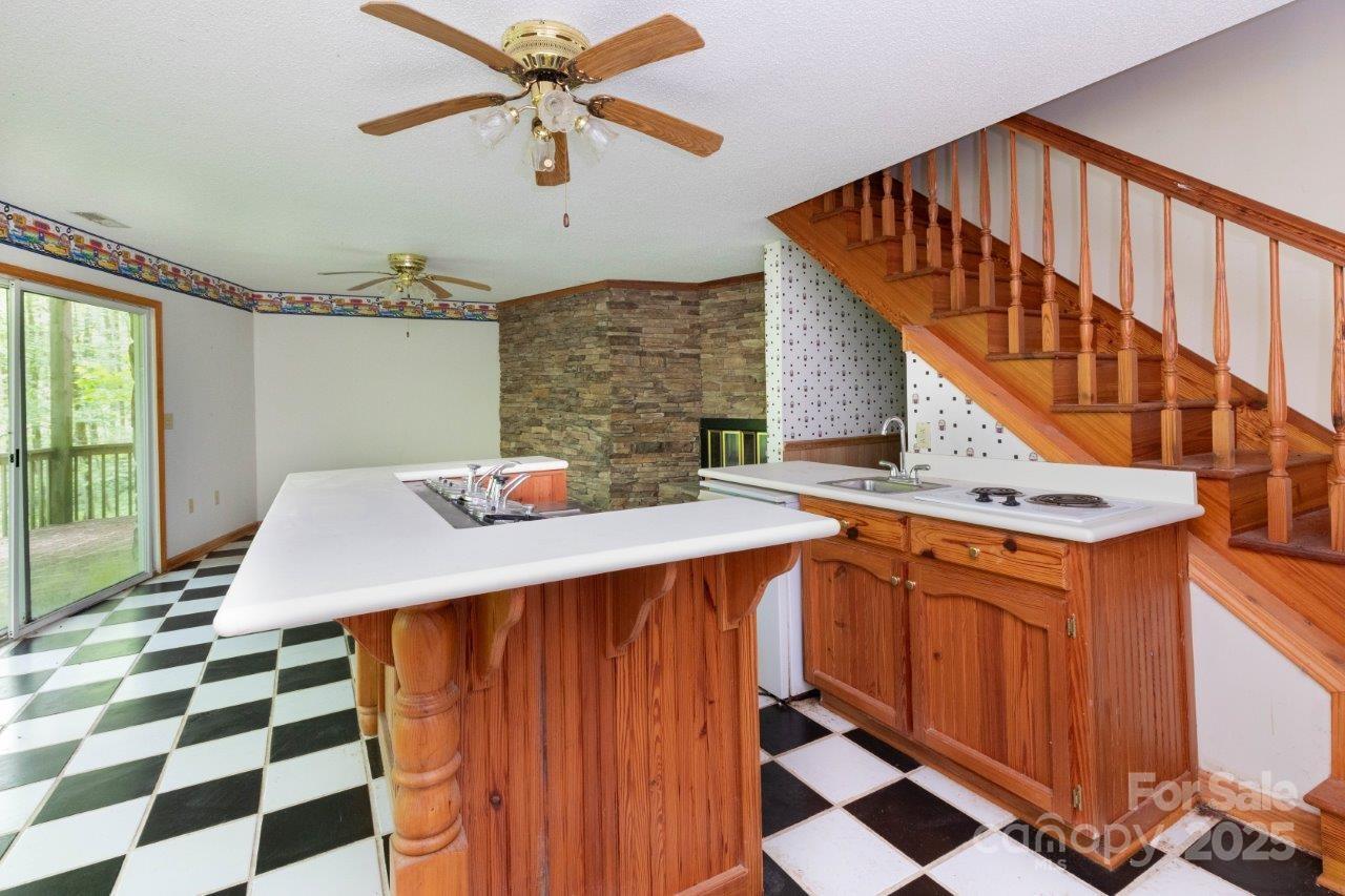 307 Five Star Drive Property Photo 10
