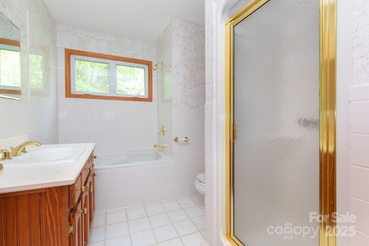 307 Five Star Drive Property Photo 13