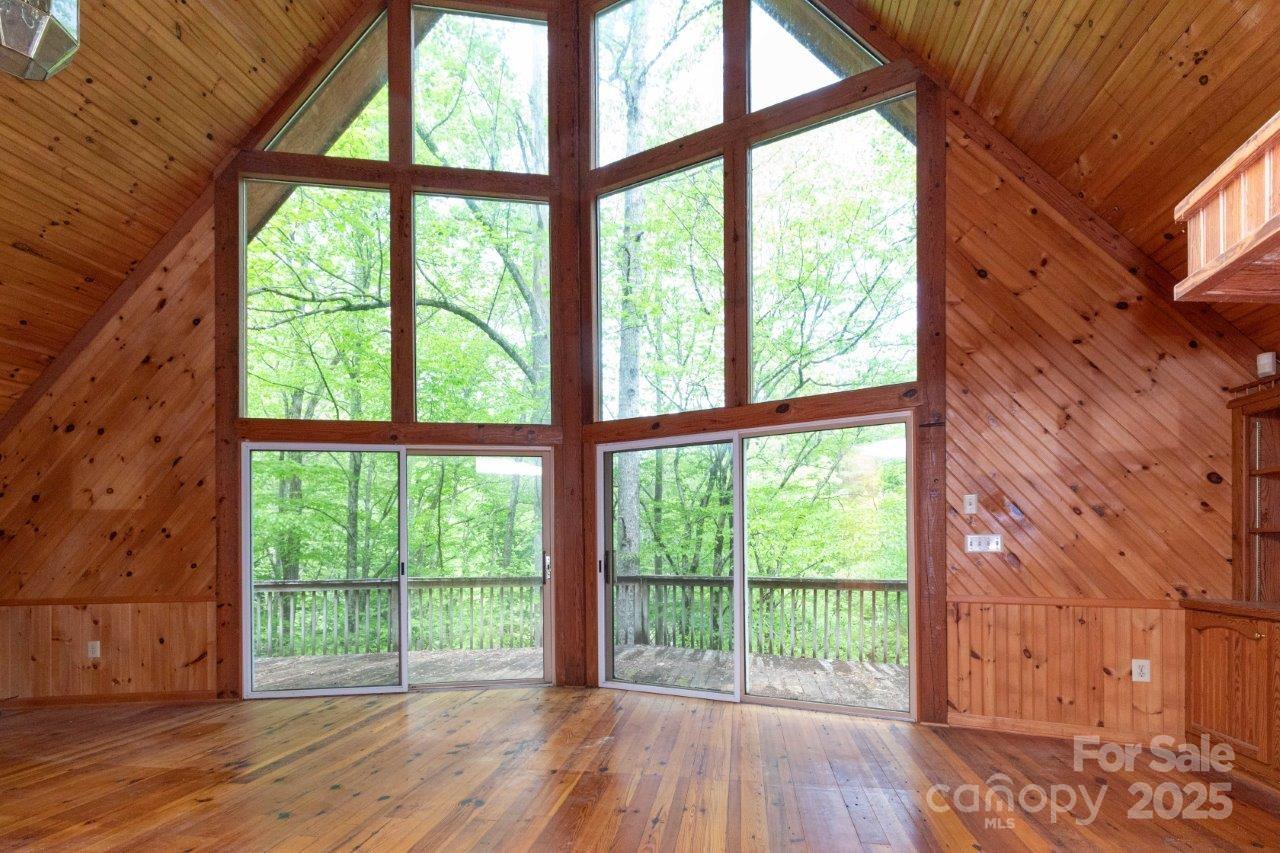 307 Five Star Drive Property Photo 23