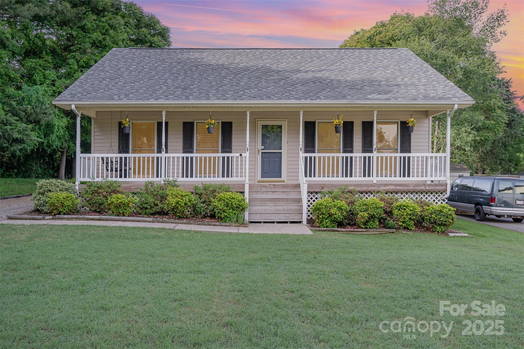 113 Marina Lane Property Photo