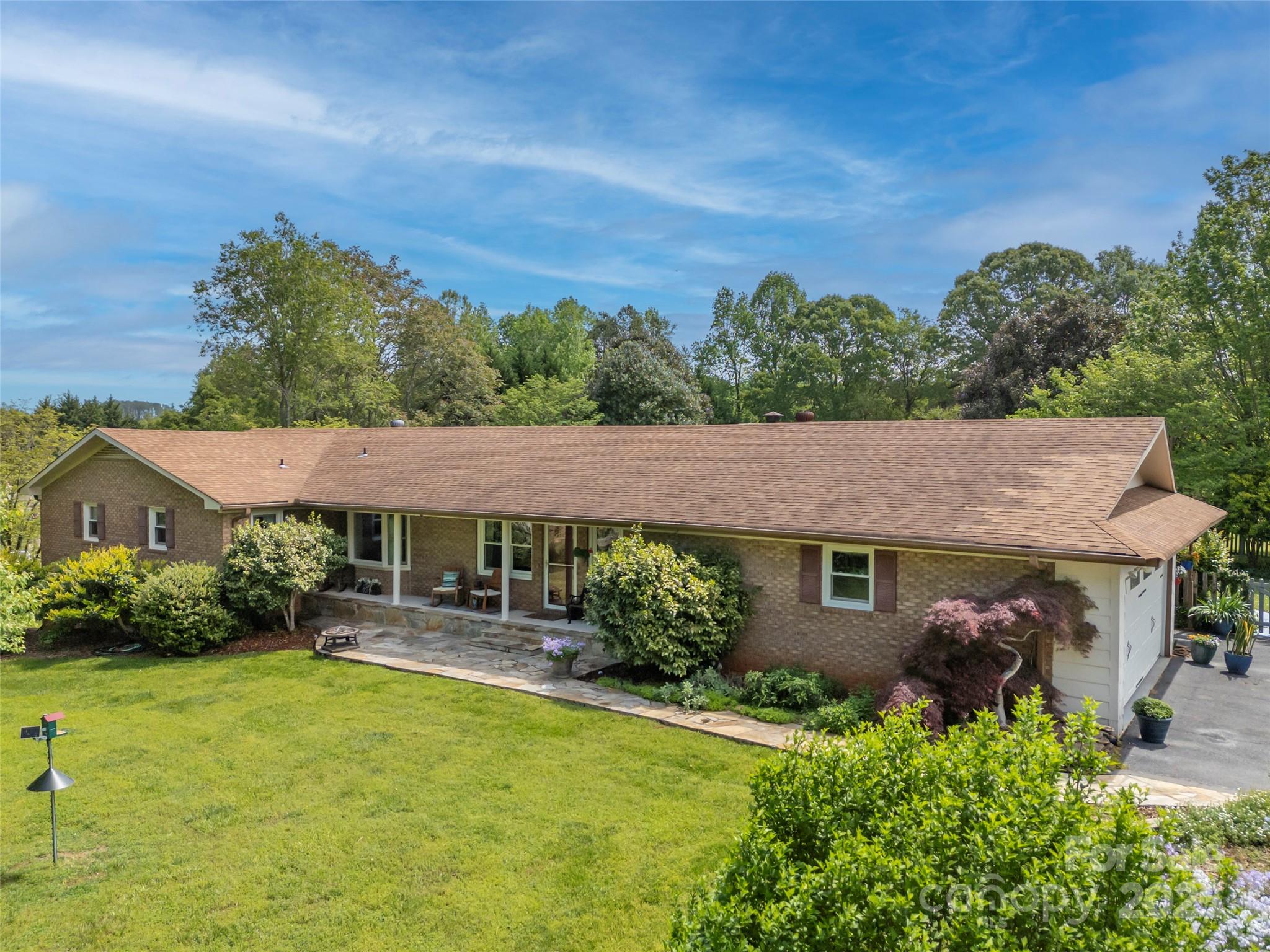 301 Spring Valley Road Property Photo