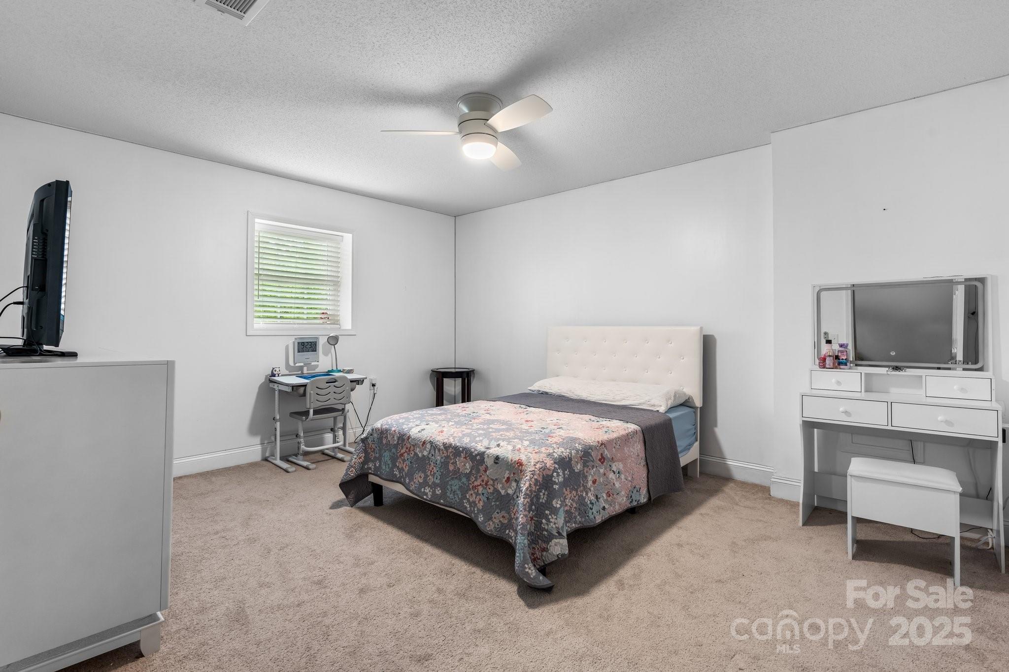 2325 Merts Way Property Photo 25