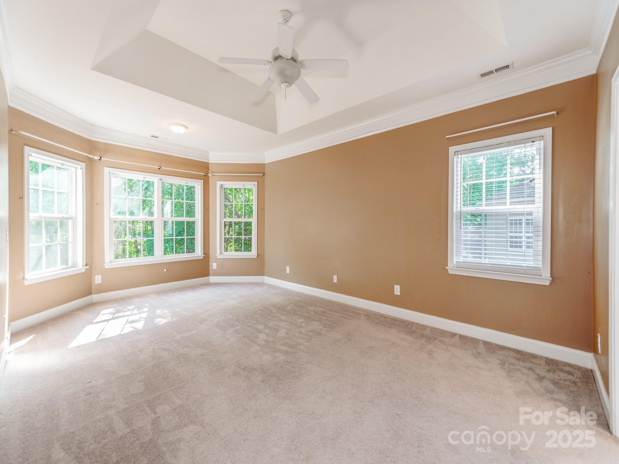 533 Montgrove Place Property Photo 25