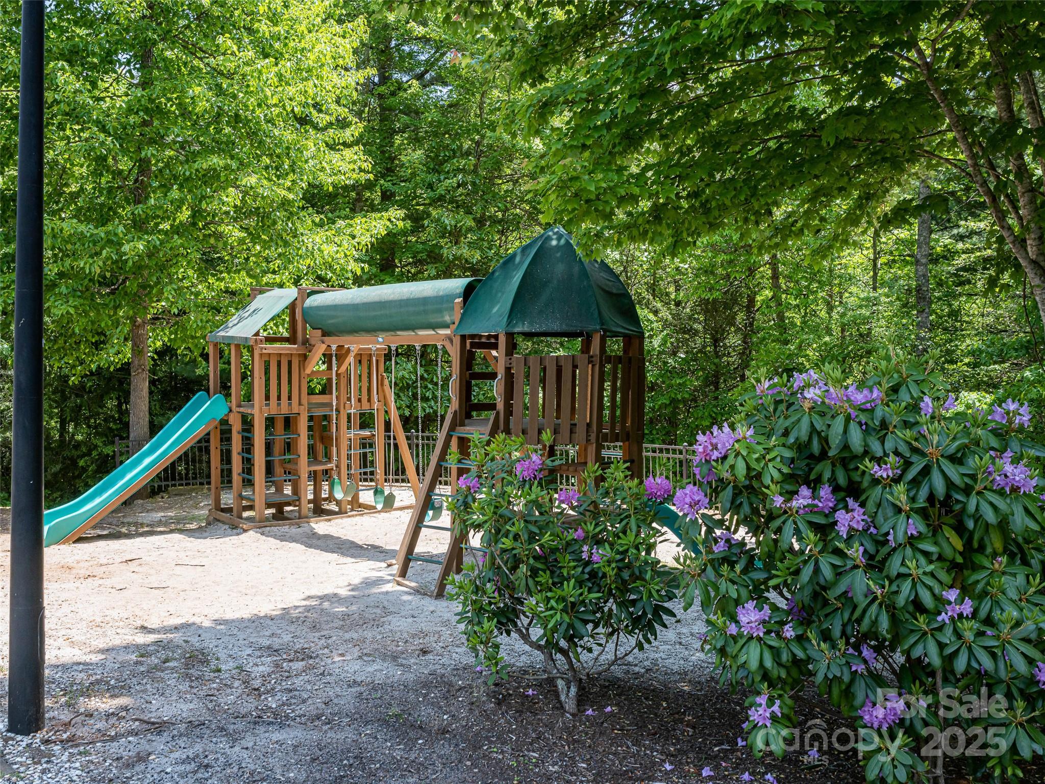 1157 Standing Deer Trace 128 Property Photo 6
