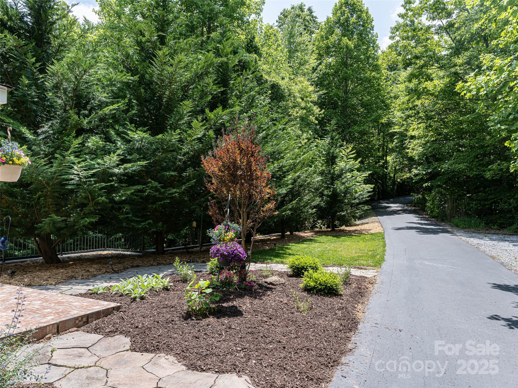 1157 Standing Deer Trace 128 Property Photo 9