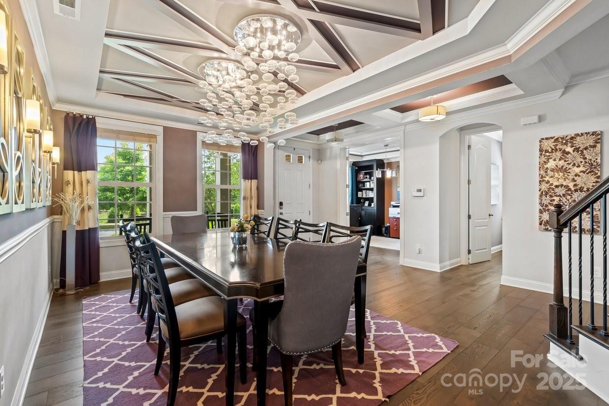 8514 Ellington Park Drive Property Photo 6