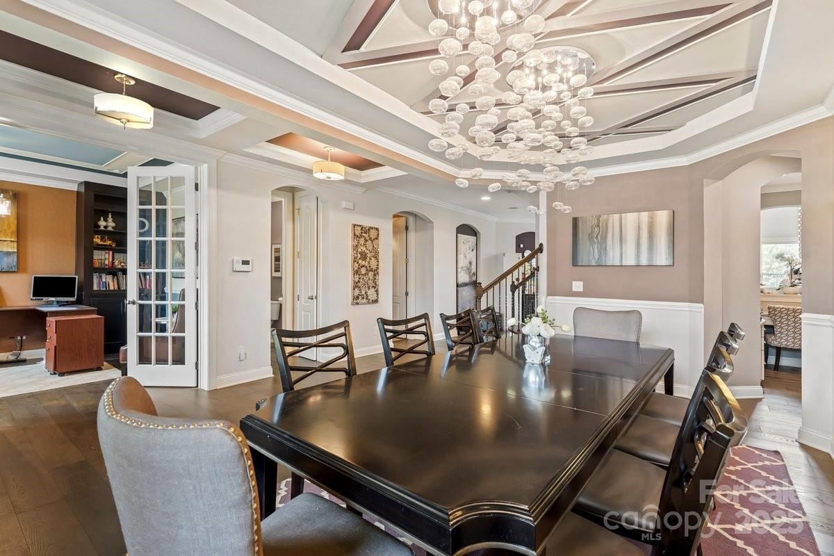 8514 Ellington Park Drive Property Photo 8