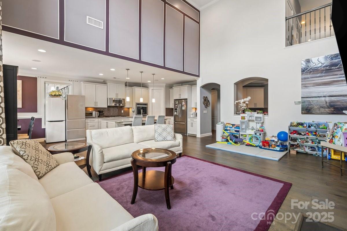 8514 Ellington Park Drive Property Photo 11