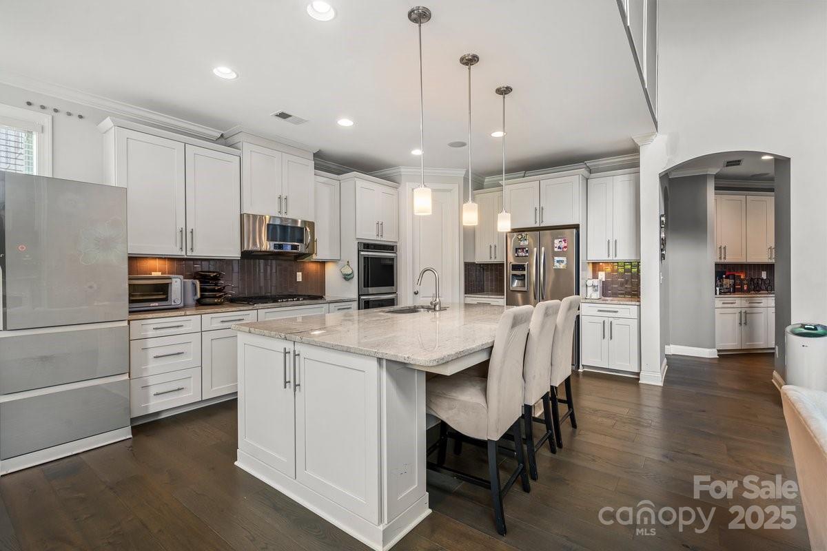 8514 Ellington Park Drive Property Photo 12