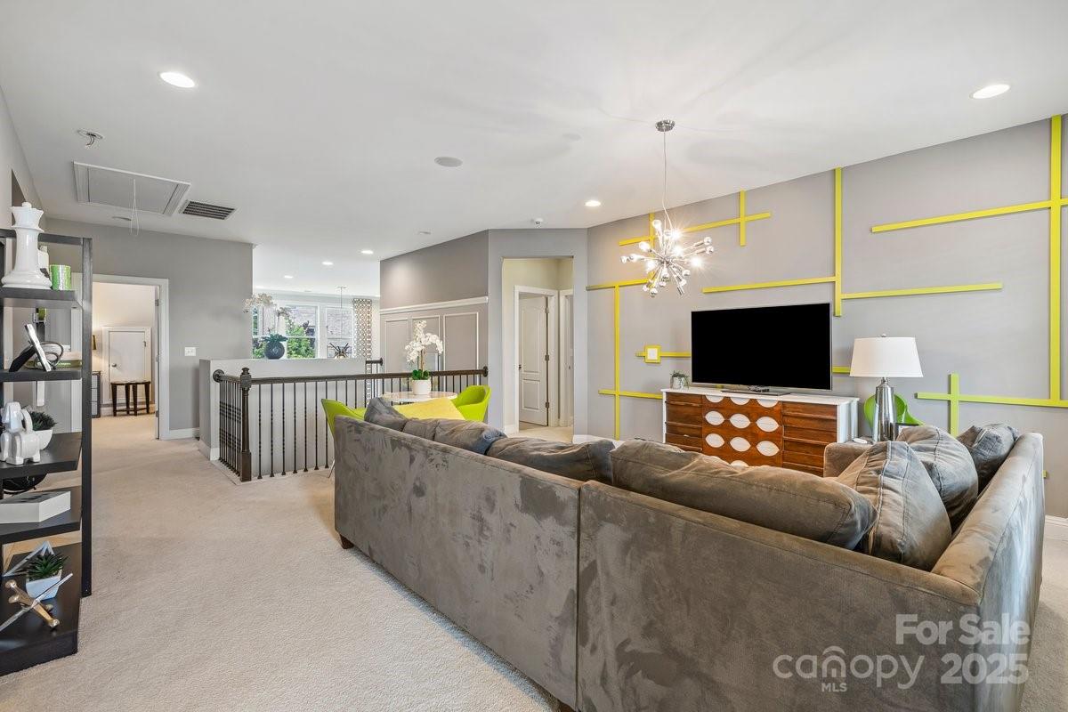 8514 Ellington Park Drive Property Photo 25