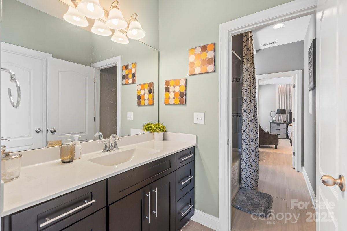 8514 Ellington Park Drive Property Photo 30