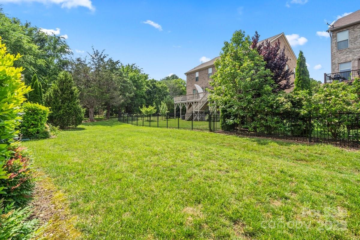 8514 Ellington Park Drive Property Photo 34