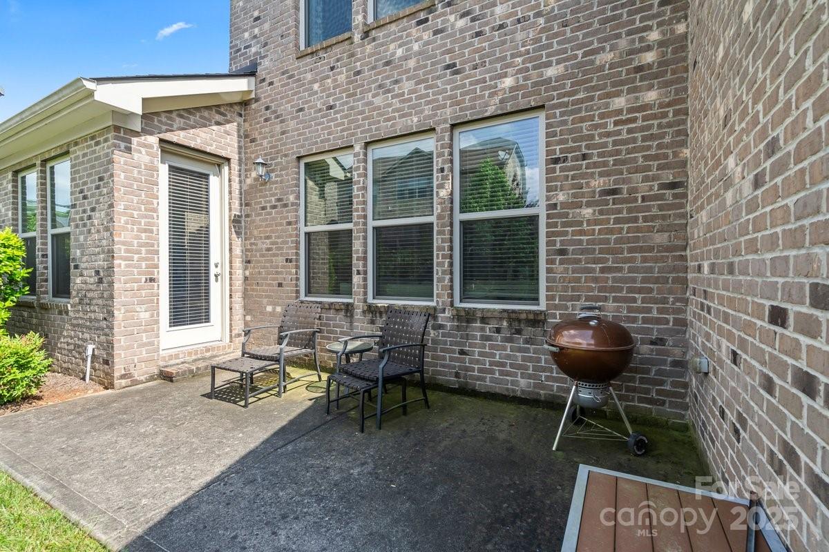 8514 Ellington Park Drive Property Photo 36