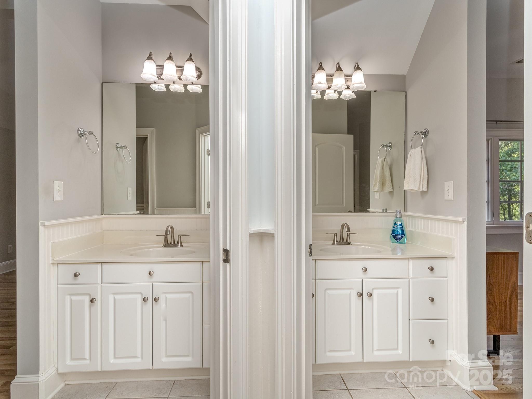 10924 Lederer Avenue Property Photo 30