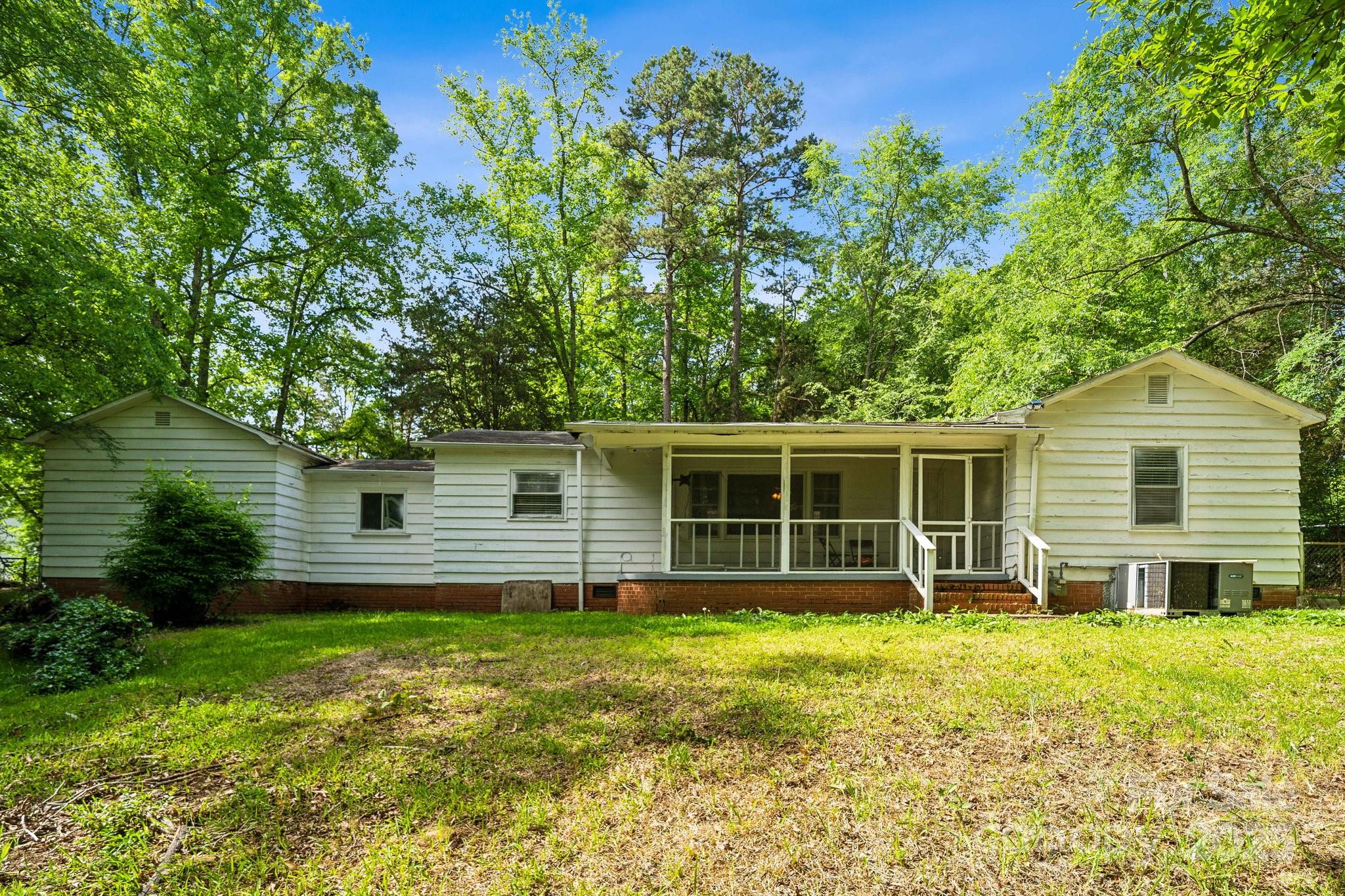 1917 Tom Sadler Road Property Photo 5