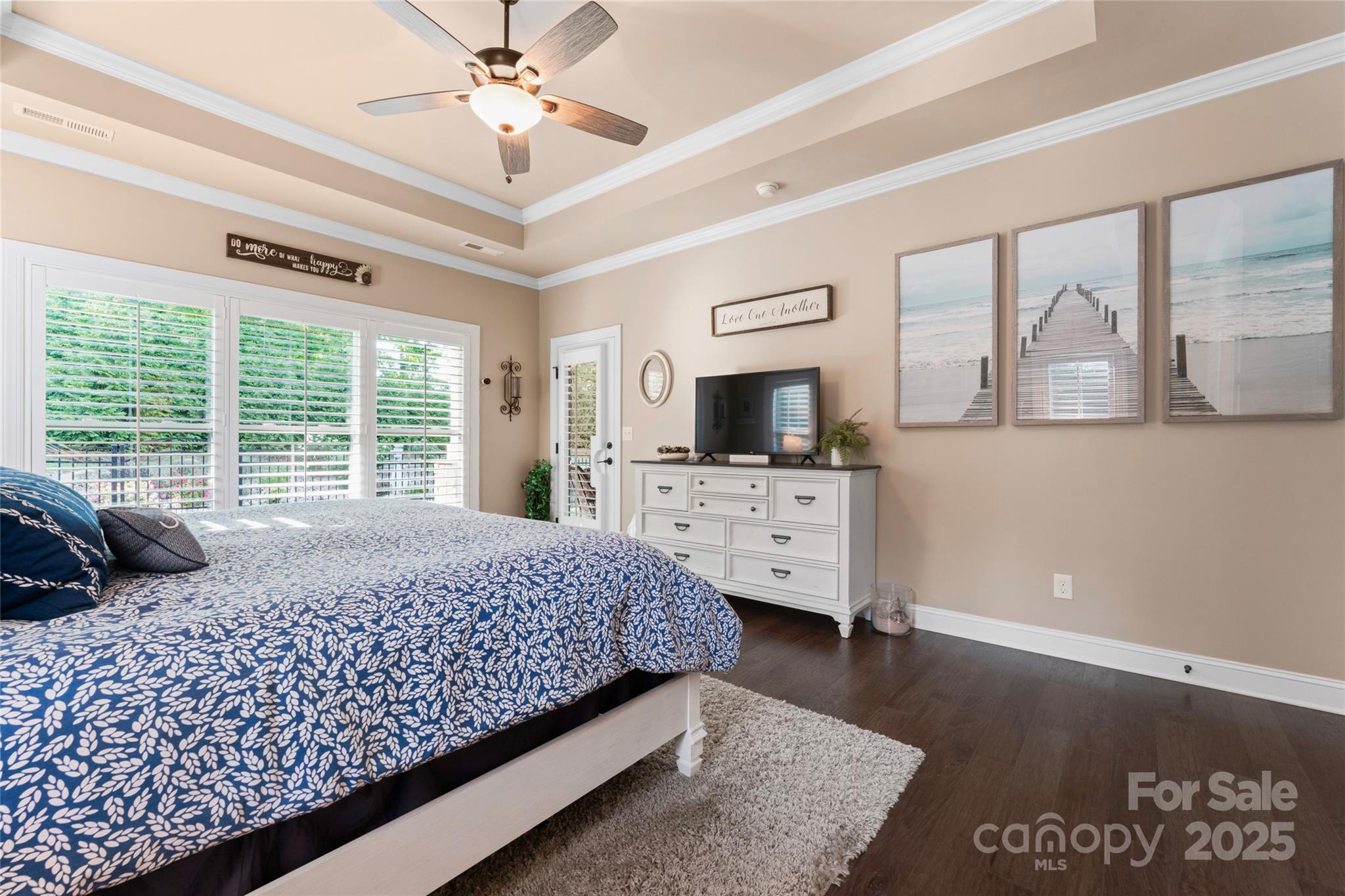 6010 Albiza Drive Property Photo 16