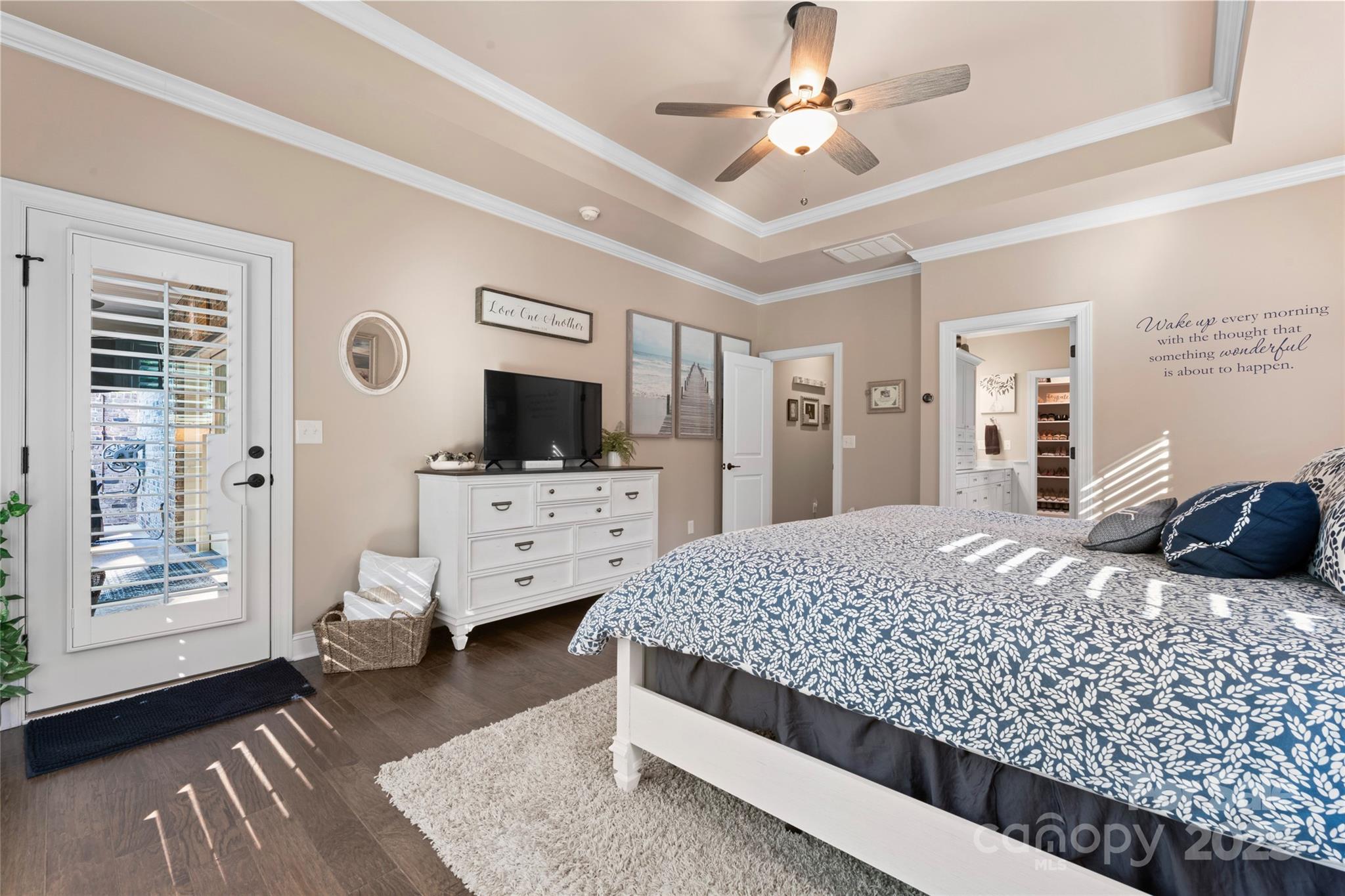 6010 Albiza Drive Property Photo 17