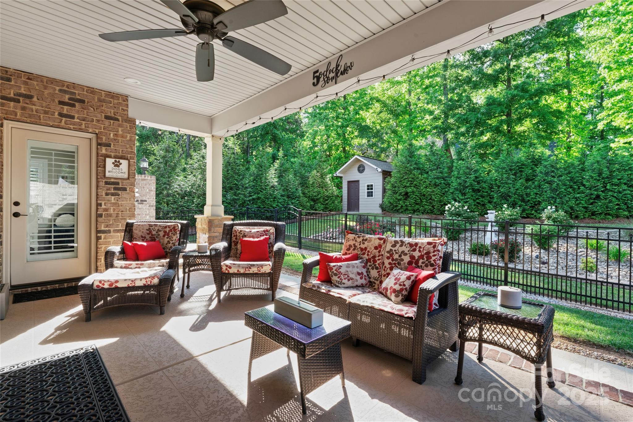 6010 Albiza Drive Property Photo 28