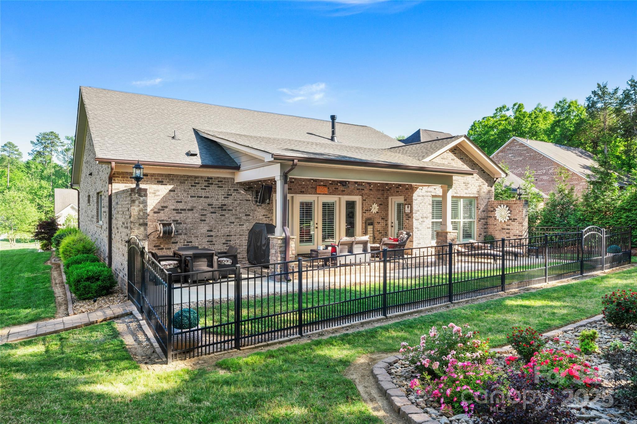 6010 Albiza Drive Property Photo 30