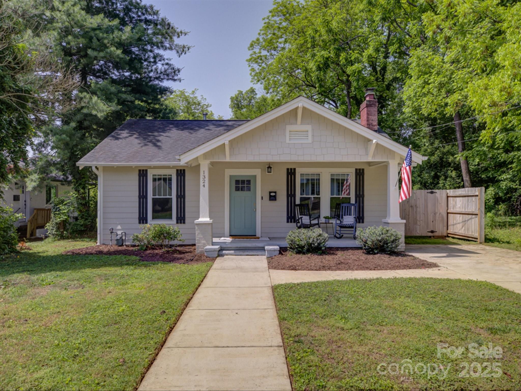 1324 E 35th Street Property Photo 1
