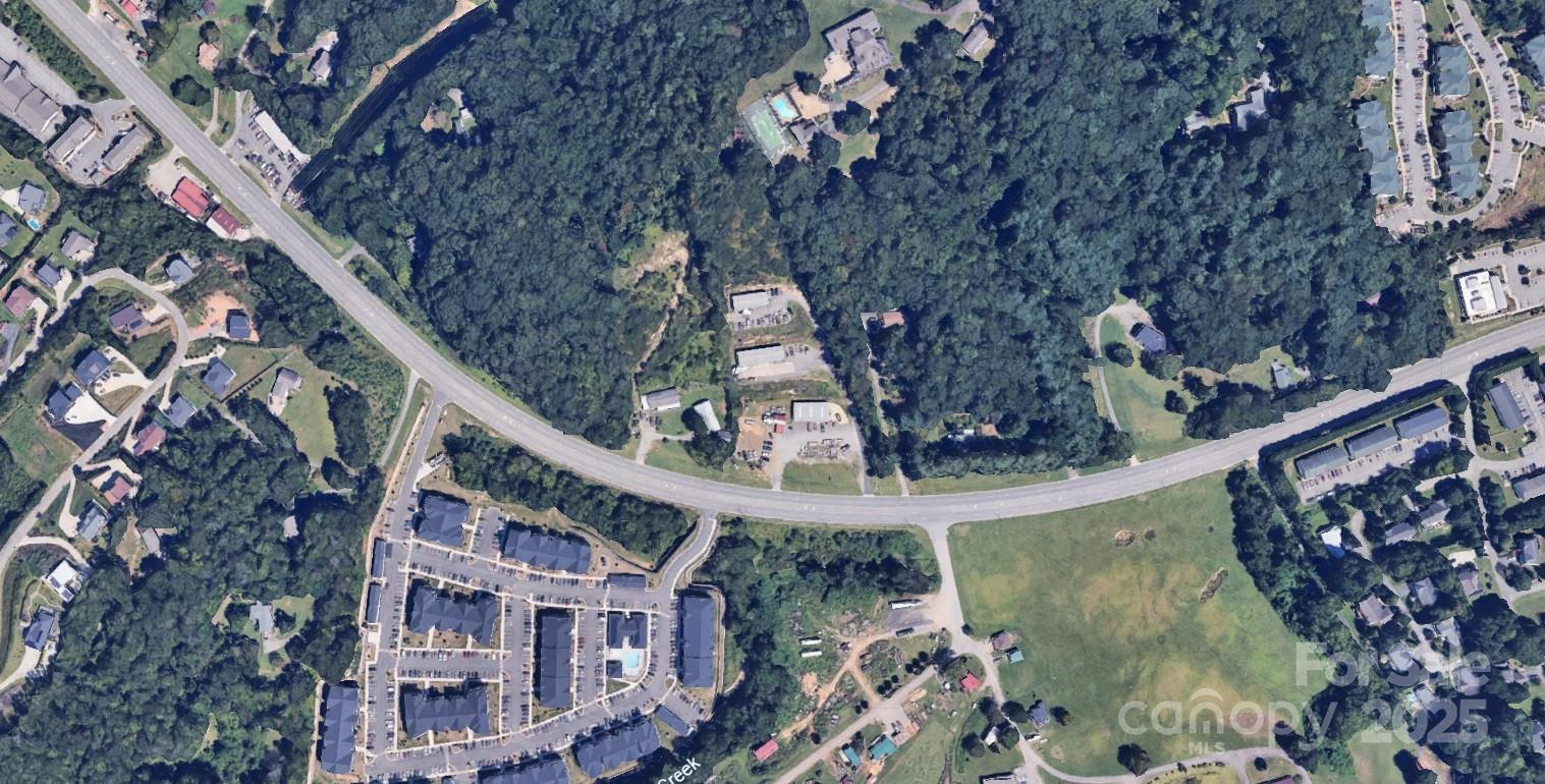 797 New Leicester Highway Property Photo 11