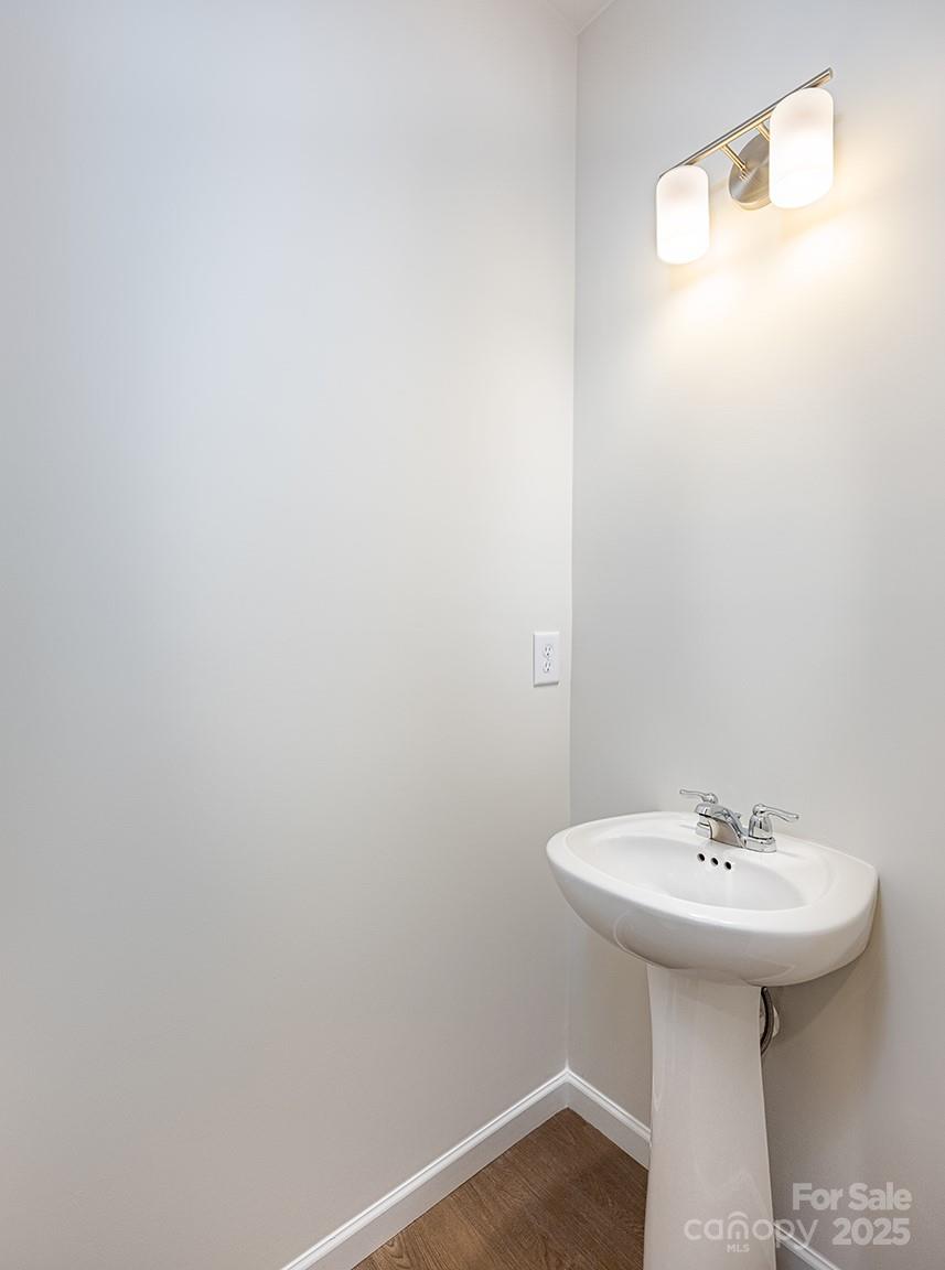 2535 Ruby Dixon Crossing Drive 19 Property Photo 6