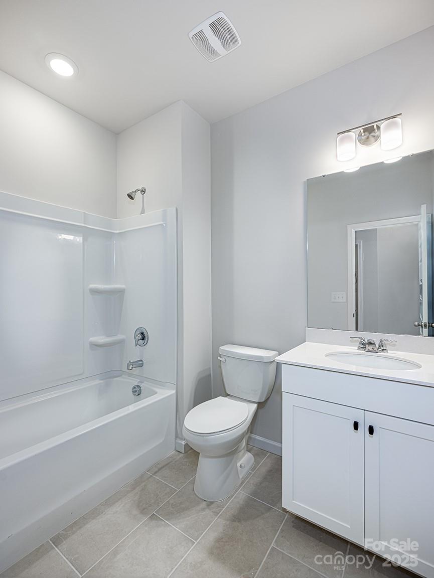 2535 Ruby Dixon Crossing Drive 19 Property Photo 13