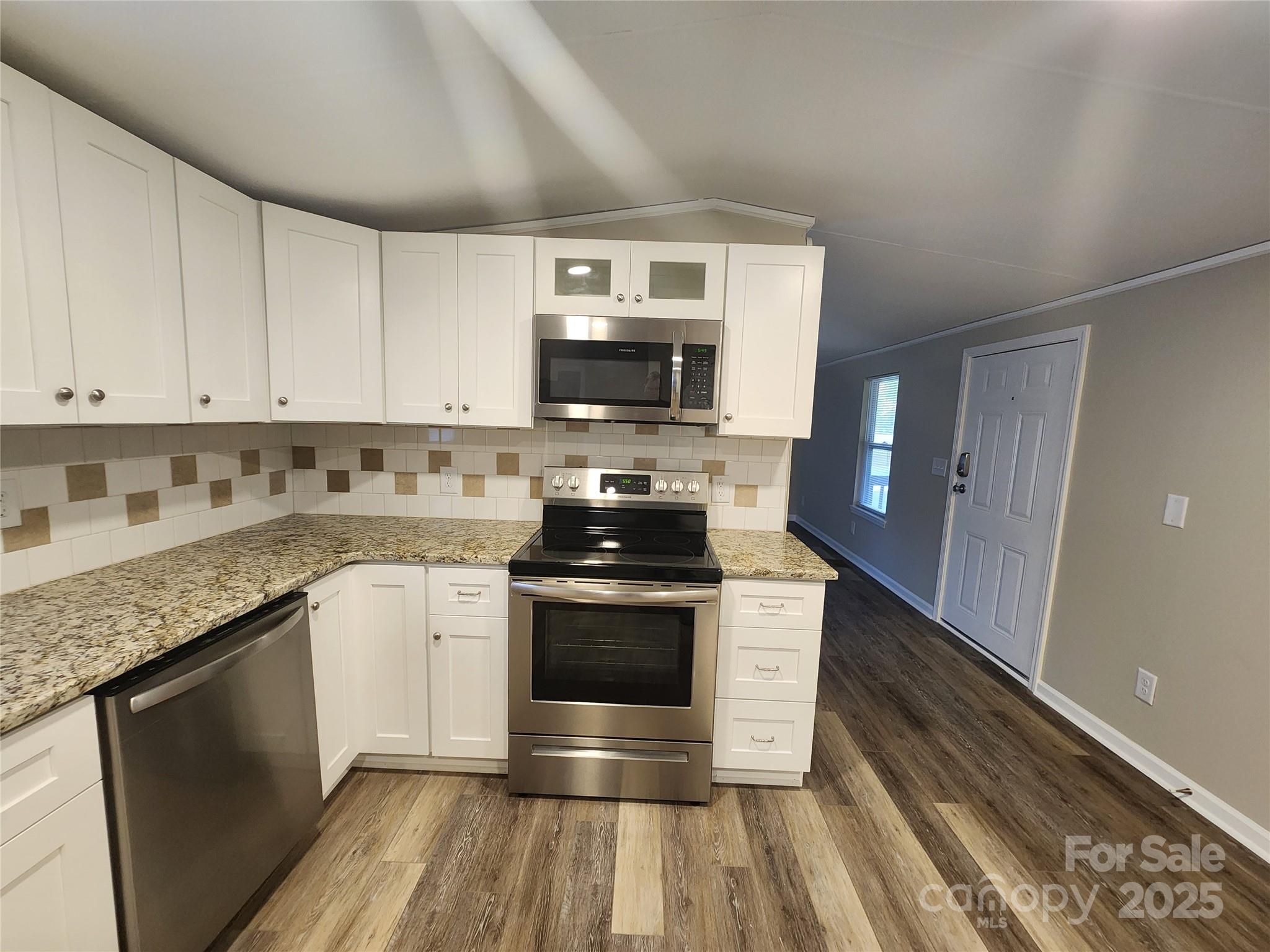 624 Brevard Street Property Photo 6