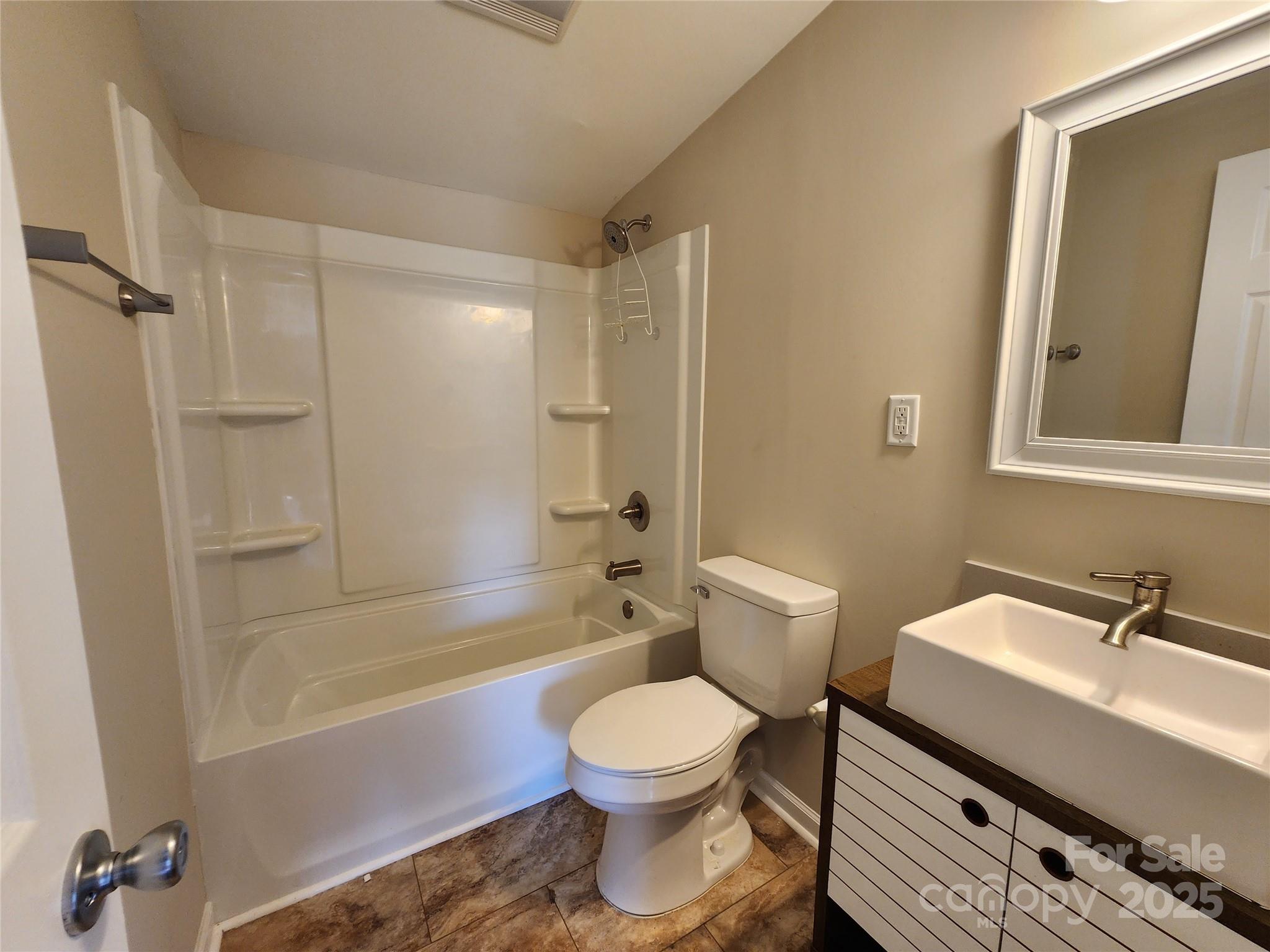 624 Brevard Street Property Photo 16