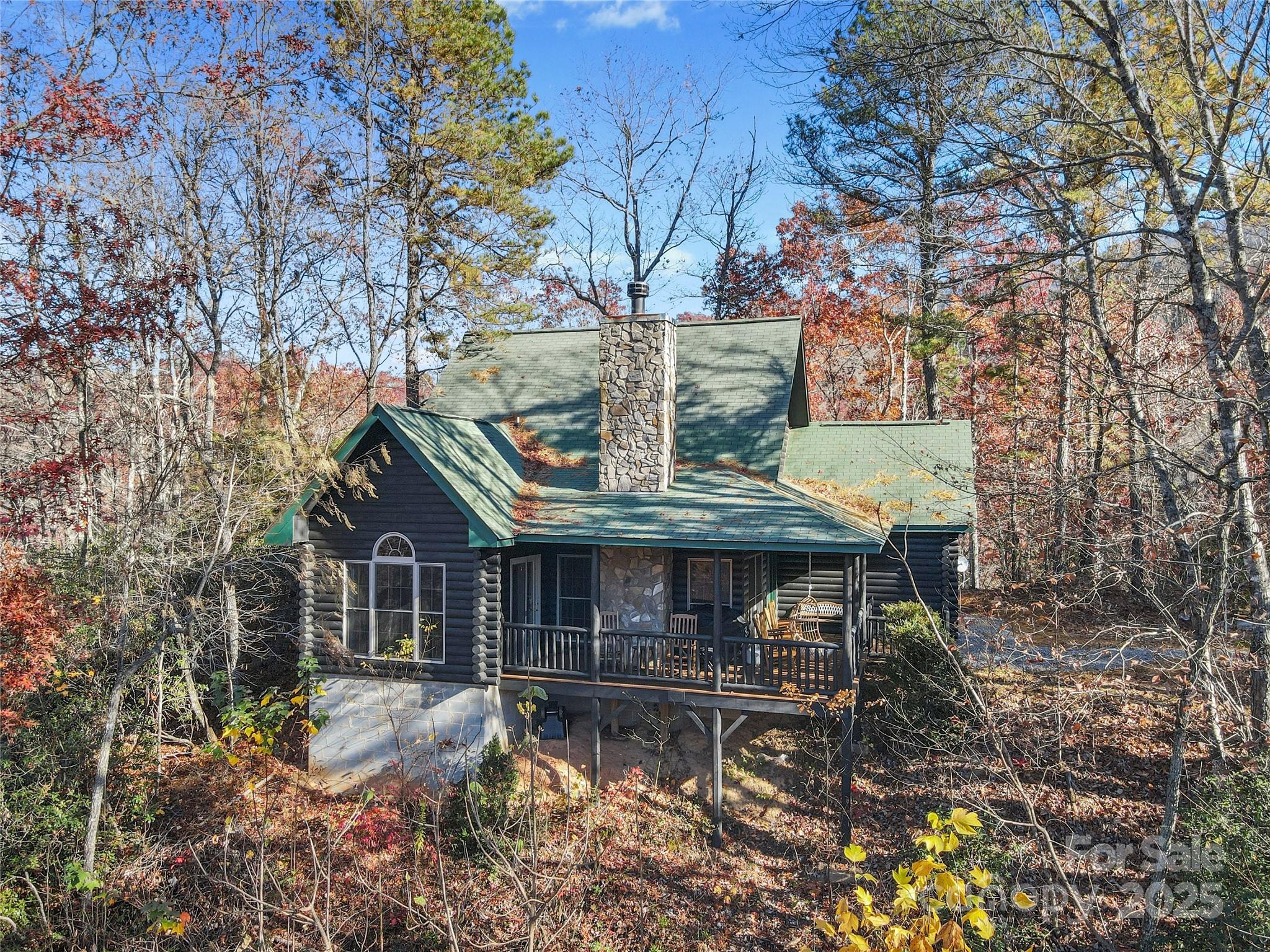 225 Magnolia Drive Property Photo 1