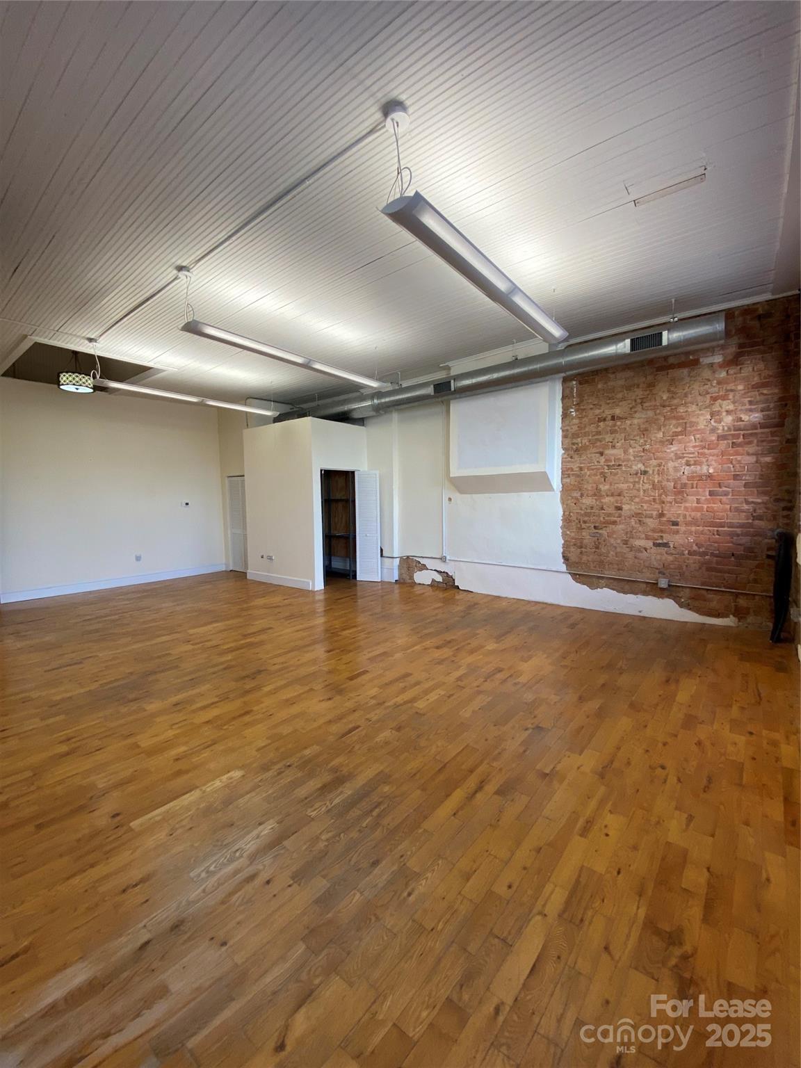 37 Union Street D Property Photo 4