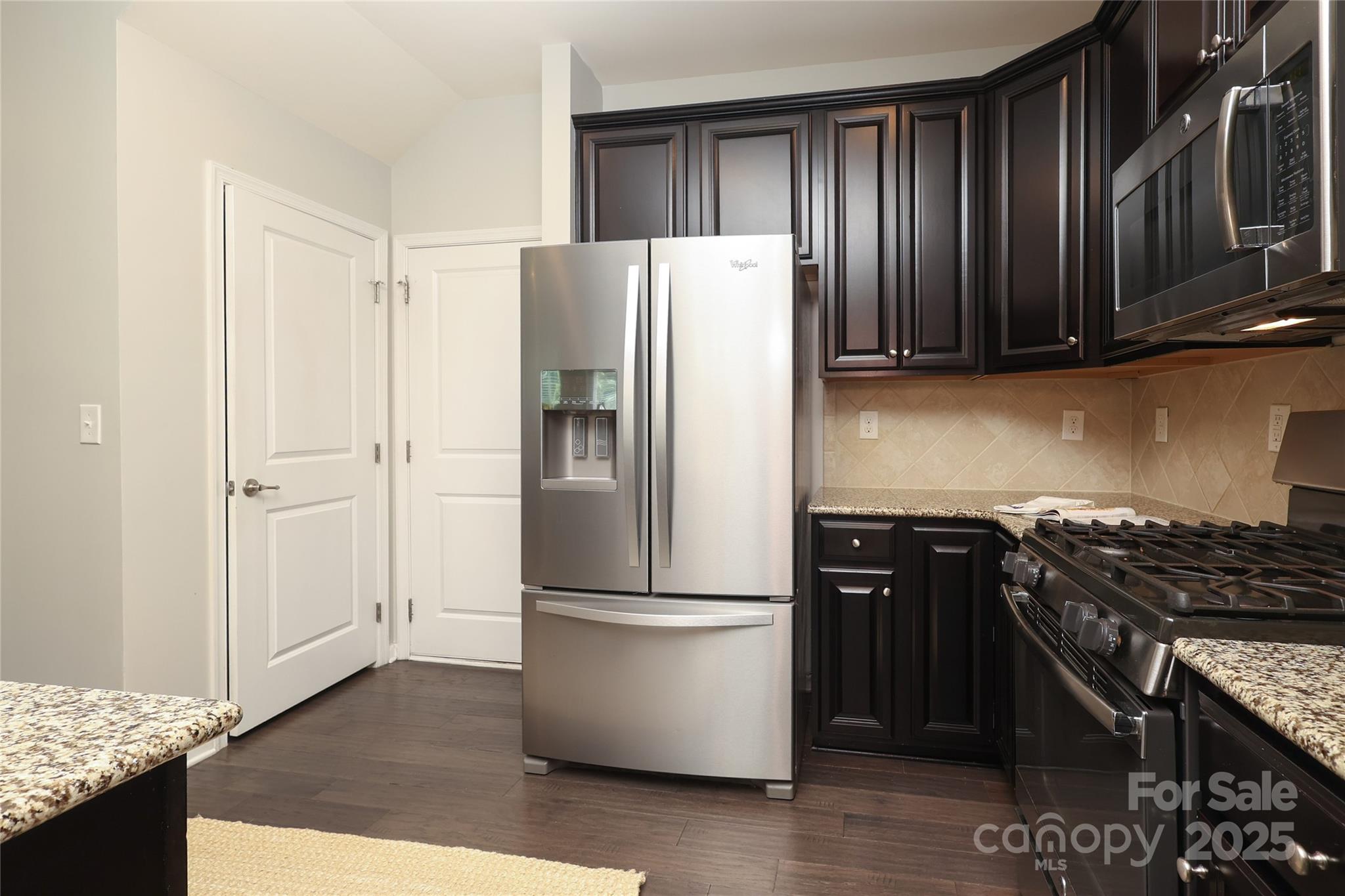 1809 Evergreen Drive Property Photo 7