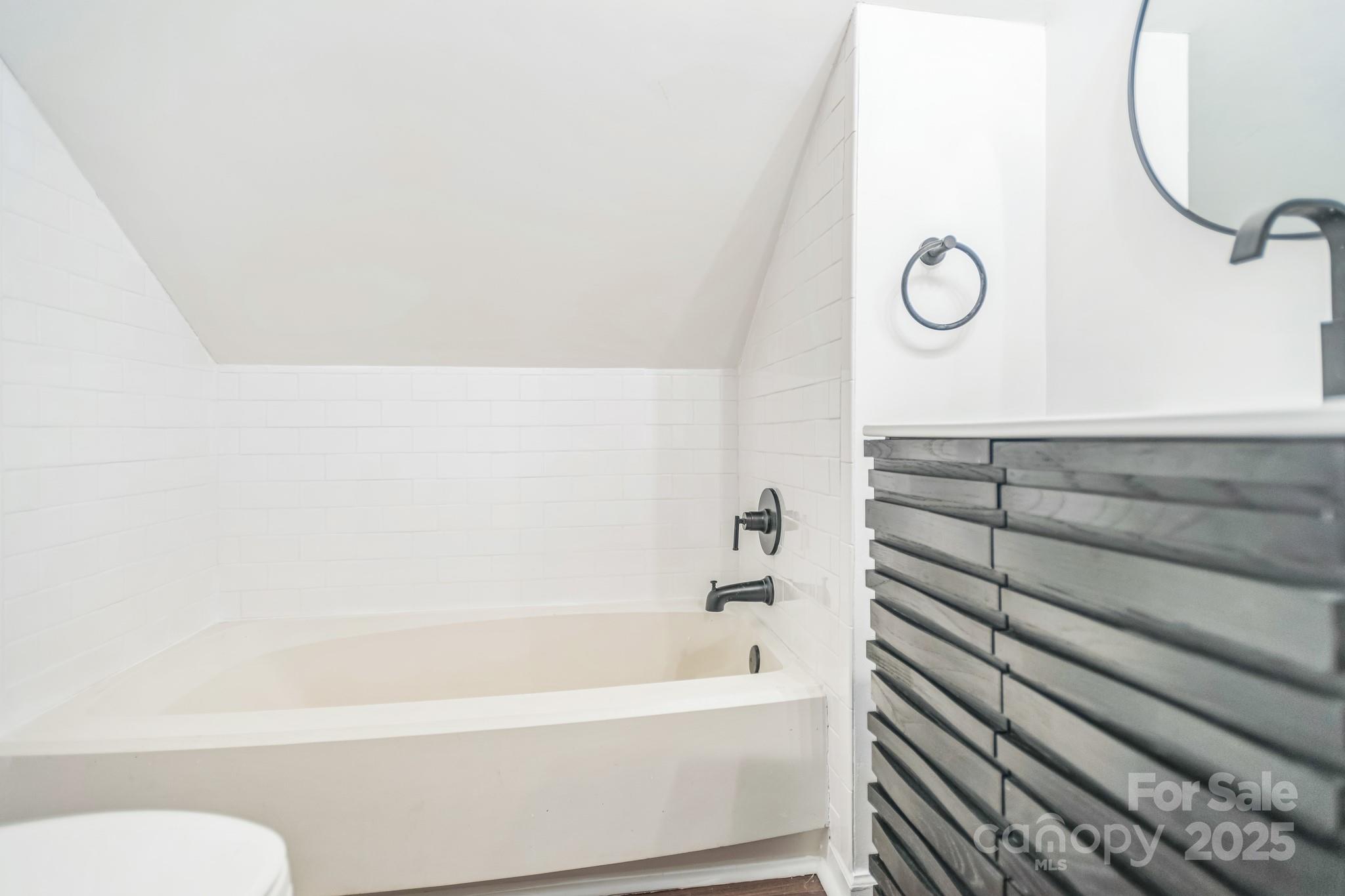 52 Reynolda Drive Property Photo 24